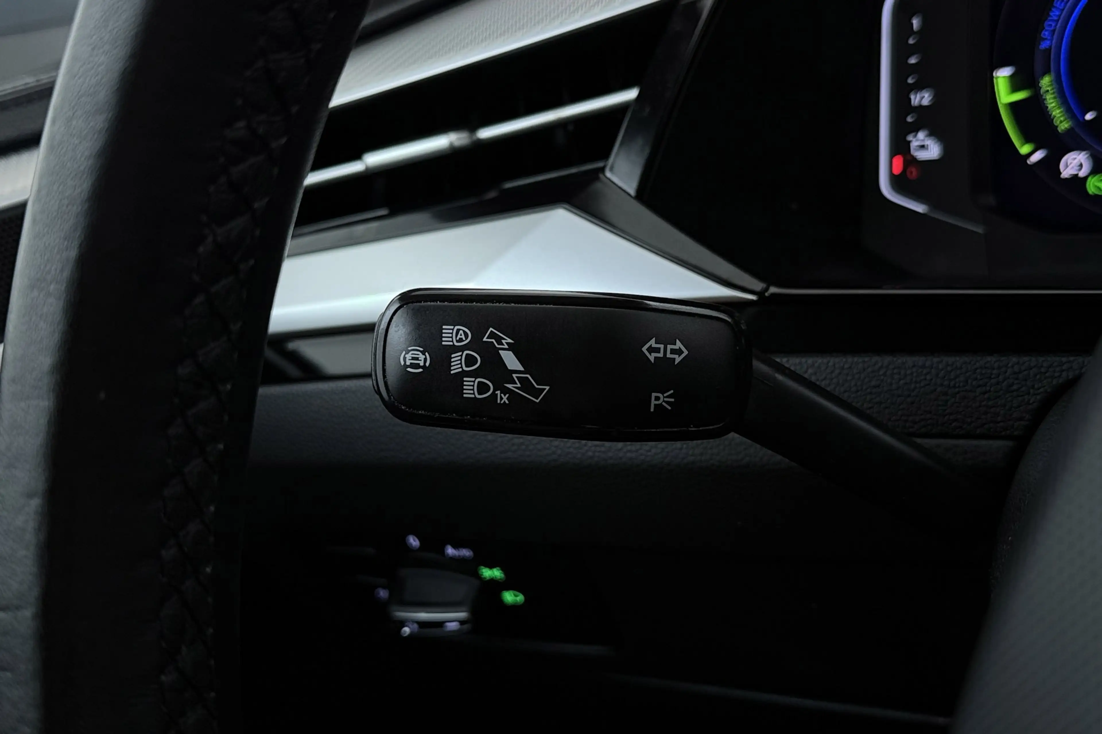 Volkswagen Arteon Shooting Brake 1.4 TSI eHybrid Elegance Business+ — photo 36