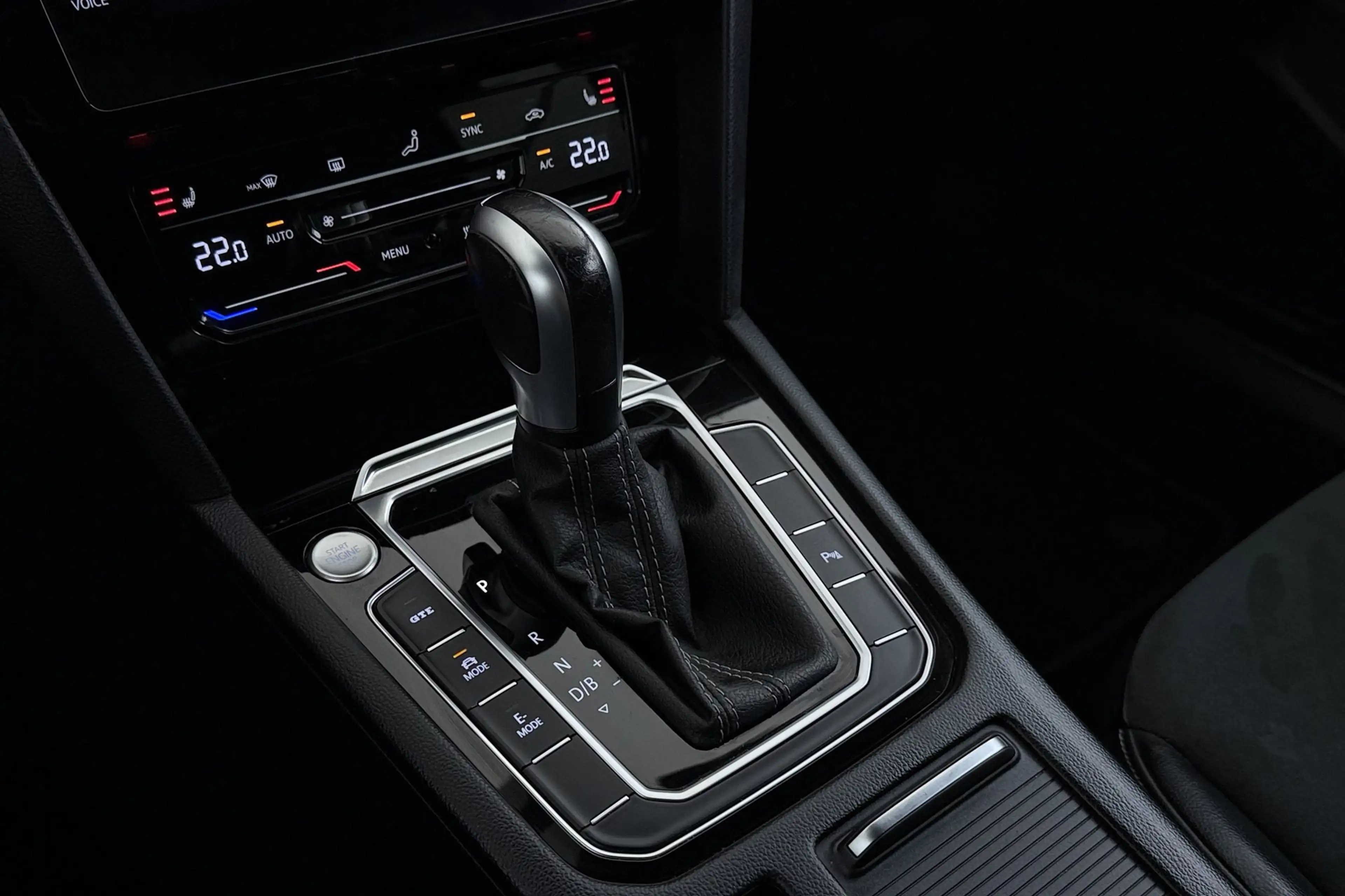 Volkswagen Arteon Shooting Brake 1.4 TSI eHybrid Elegance Business+ — photo 34