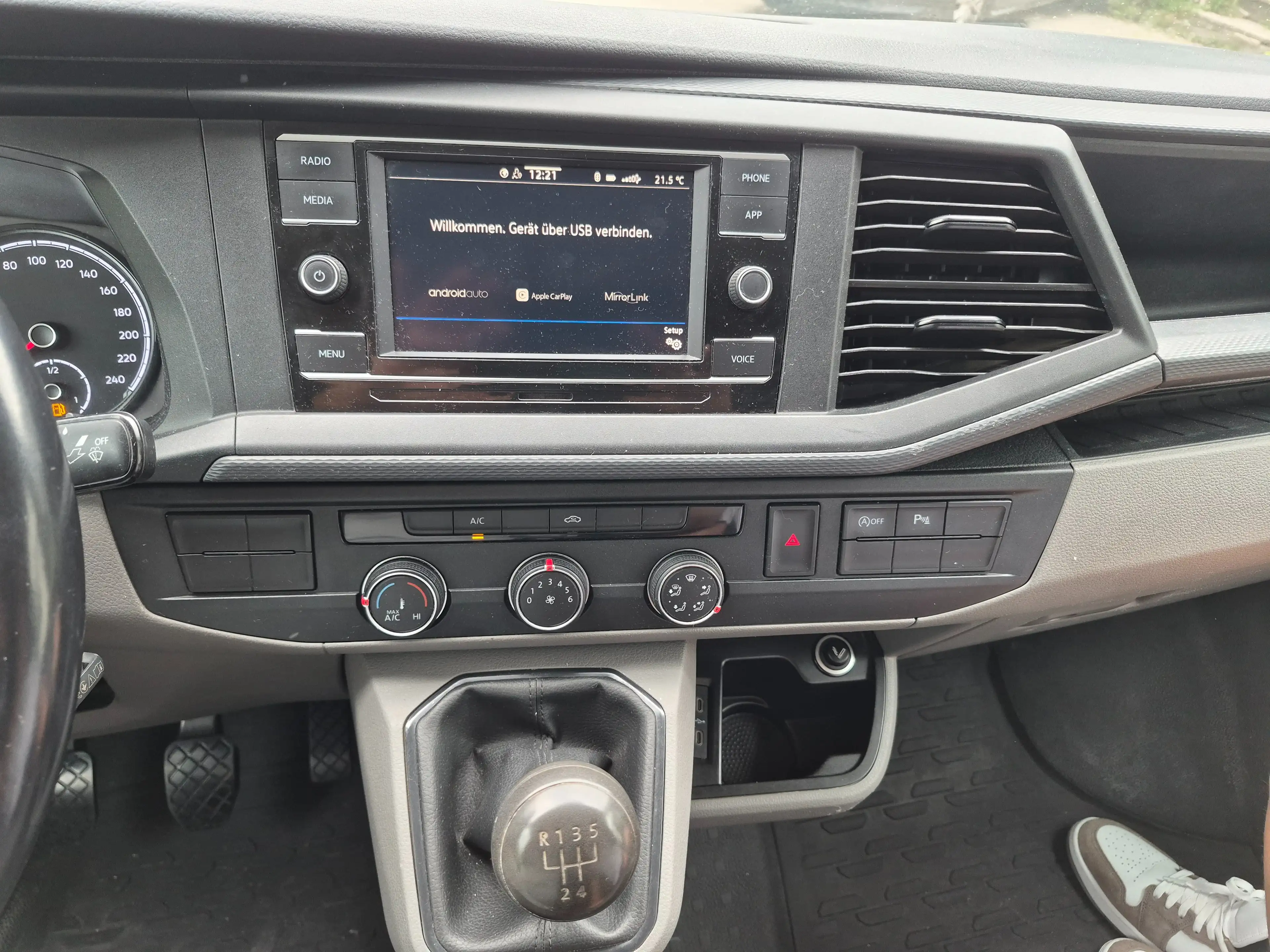 Volkswagen T6.1 Transporter 2.0 TDI 167tkm Top Ausstattung Pickerl Neu — photo 14