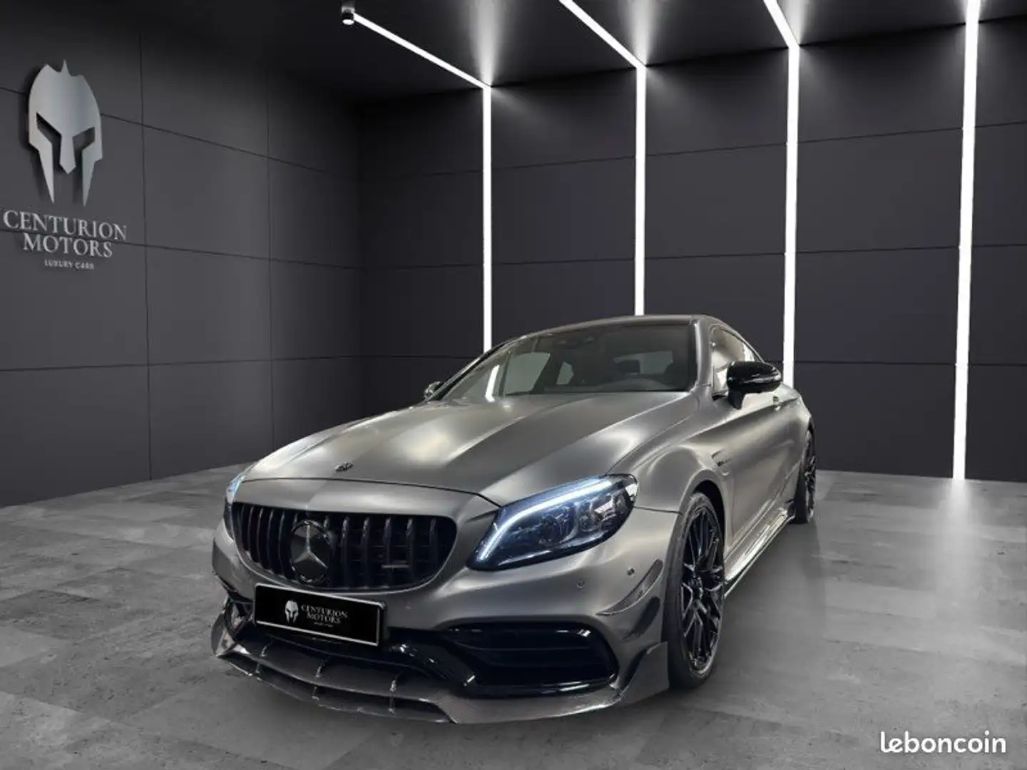 Mercedes-Benz C 63 AMG Mercedes C63s AMG coupé 4.0 510cv Gris - 1