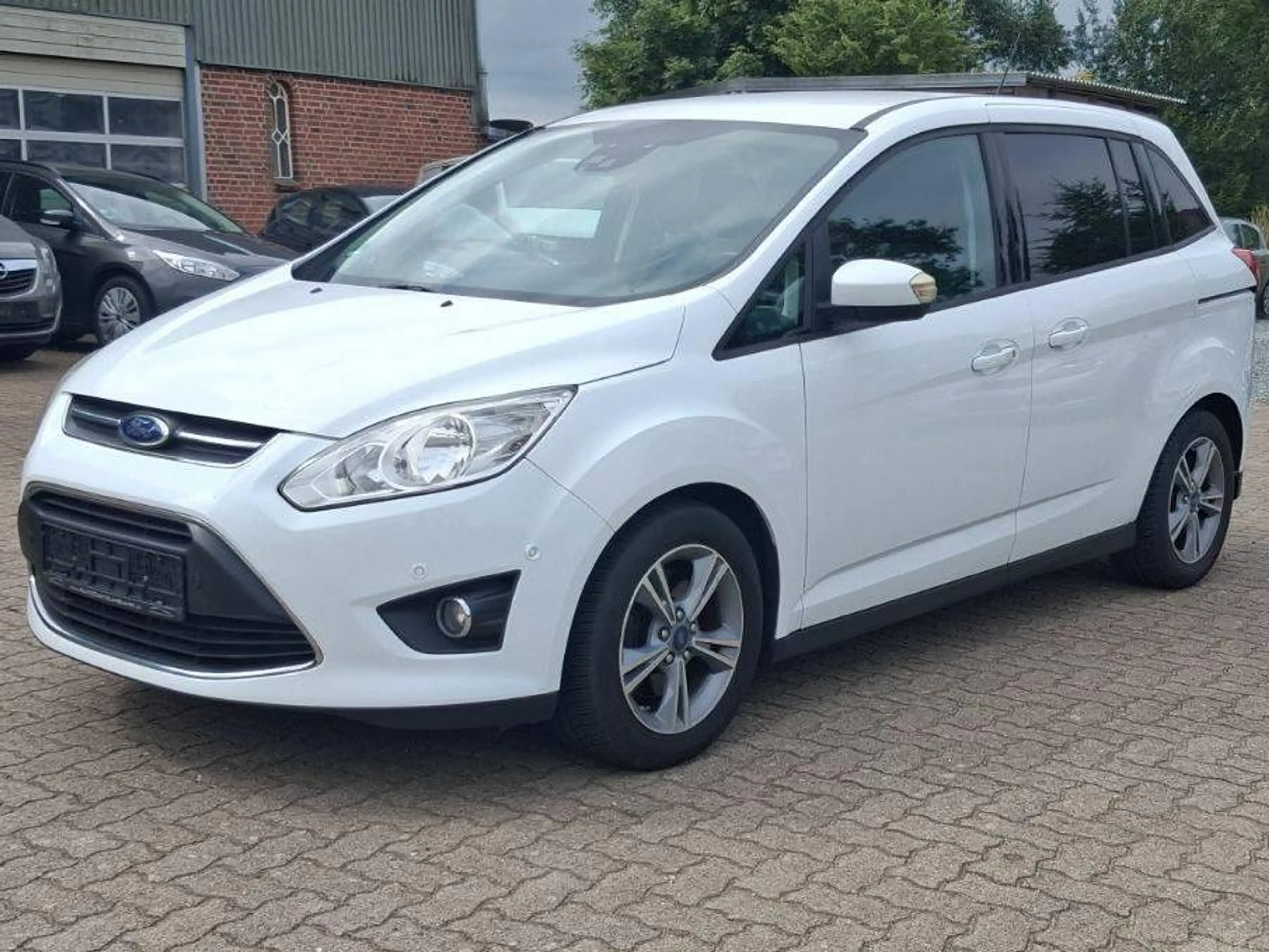 Ford Grand C-Max C-Max 1.0 EcoBoost Start-Stopp-System Ambiente — photo 9