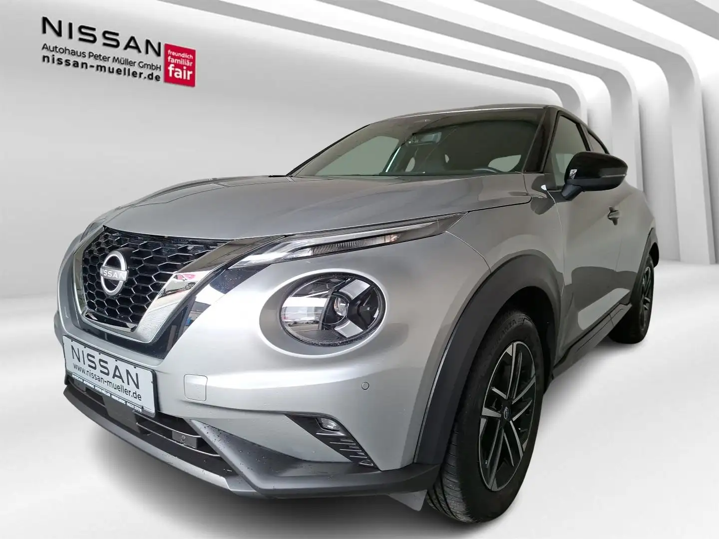 Nissan Juke 1.0 DIG-T 114 PS 7DCT N-CONNECTA Winter II Silber - 1