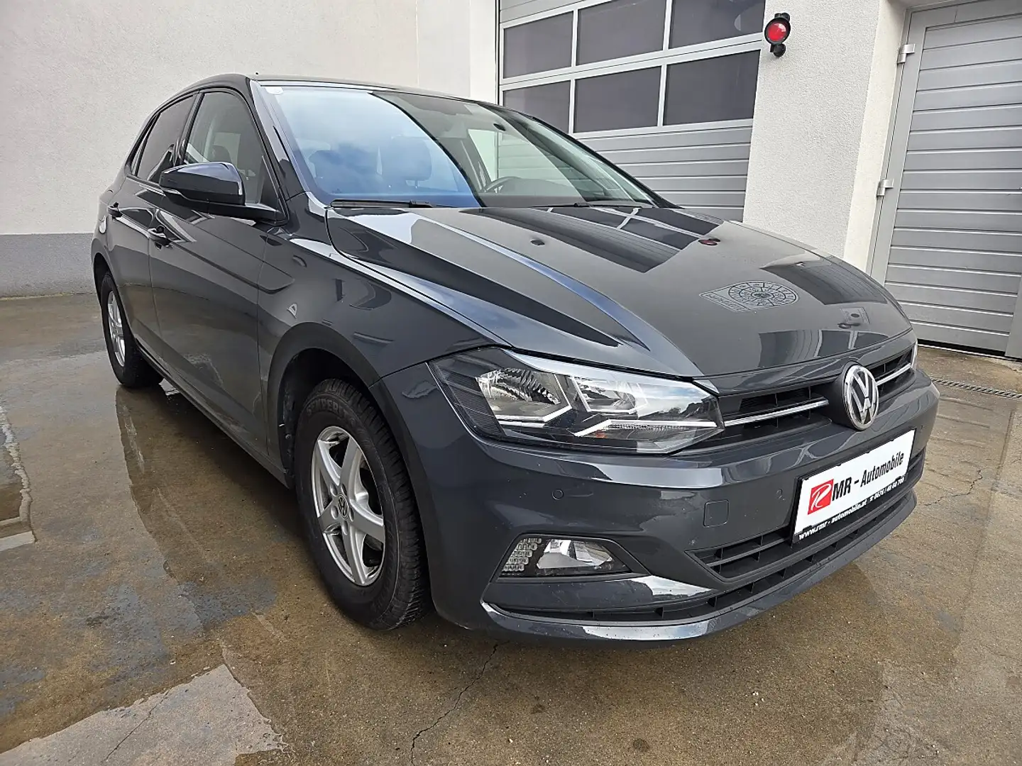 Volkswagen Polo 1,0 Comfortline TSI Grau - 1