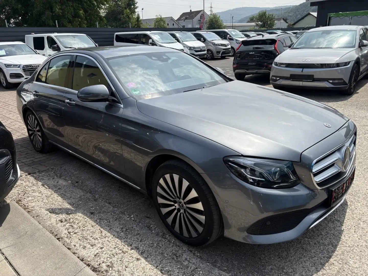 Mercedes-Benz E 350 Avantgarde*LED*Leder*Distronic +*R.Cam*Navi Grau - 2