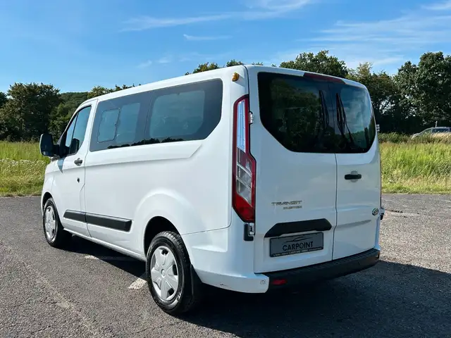 Ford Transit view 3