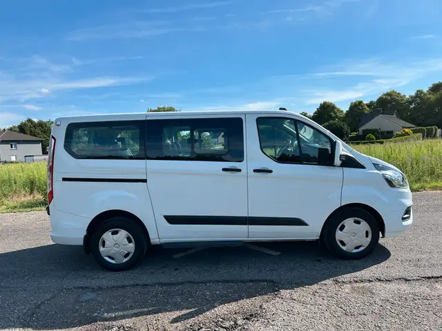 Ford Transit view 6