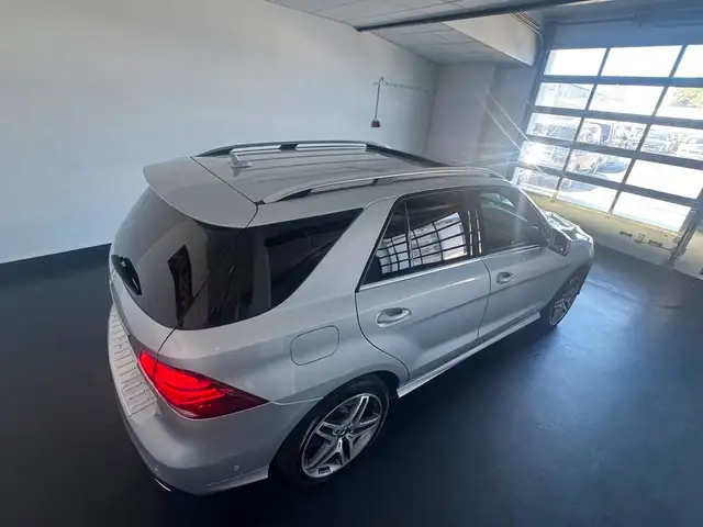 Mercedes-Benz Gle view 12