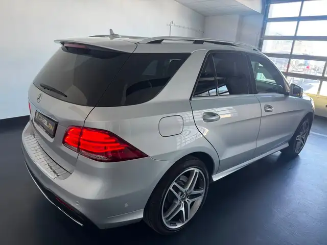 Mercedes-Benz Gle view 14