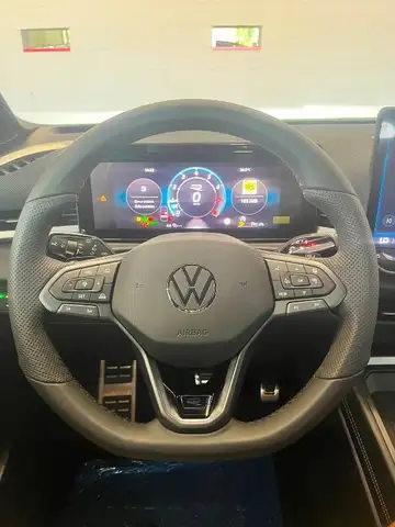 Volkswagen T-Roc view 12
