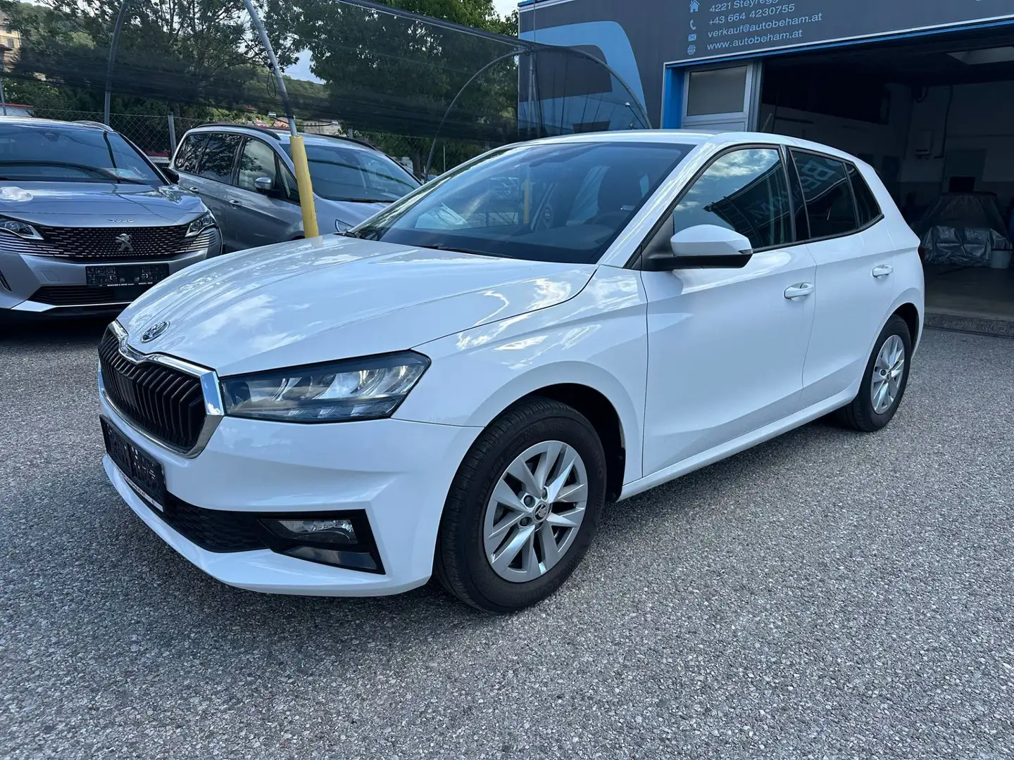 Skoda Fabia Ambition 1,0 TSI LED-Carplay-Sitzhzg. Weiß - 1