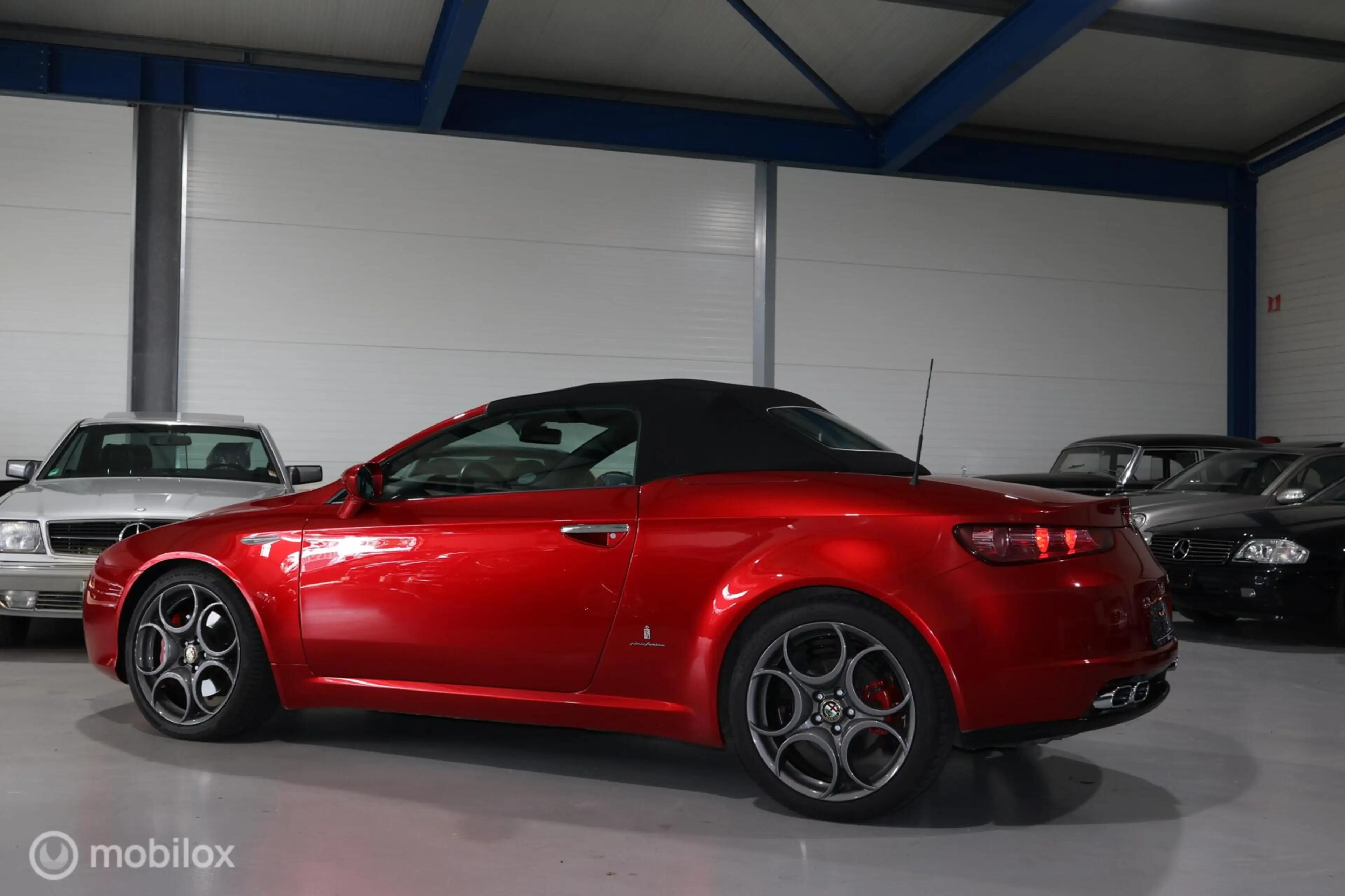 Alfa Romeo Spider 1.7 T Exclusive — photo 2