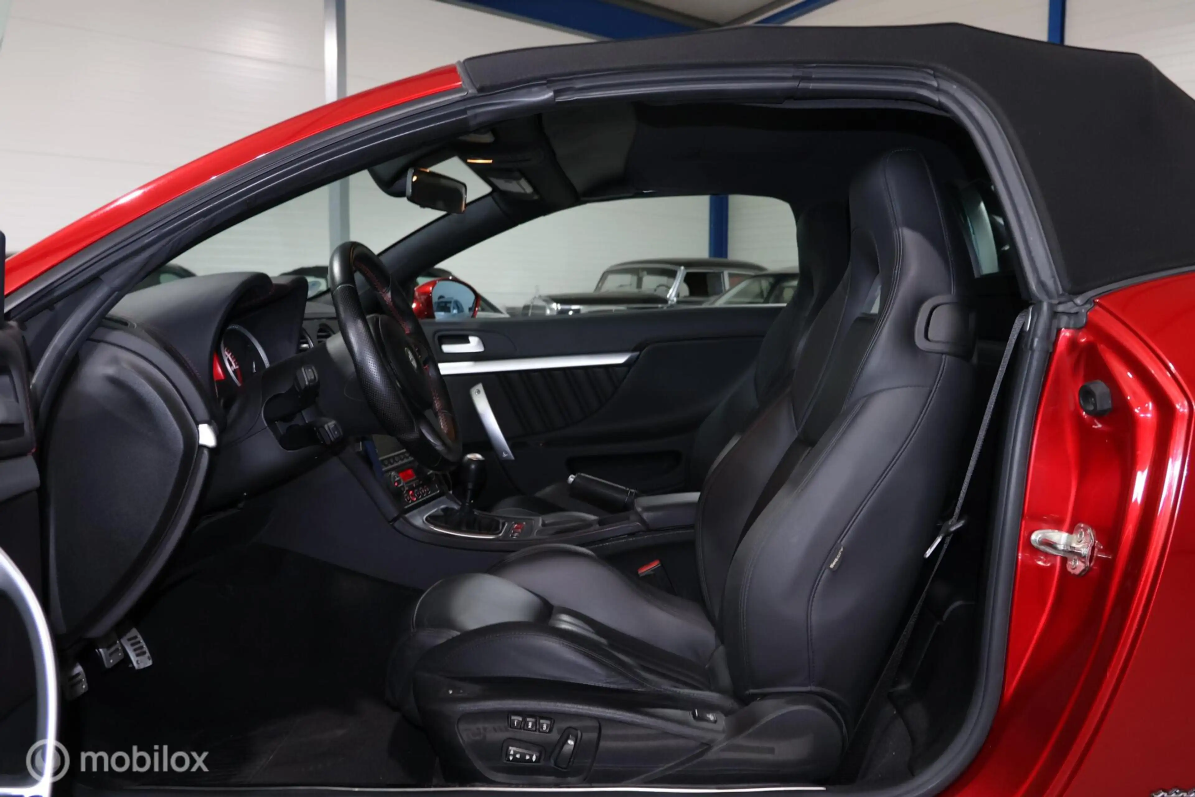 Alfa Romeo Spider 1.7 T Exclusive — photo 9