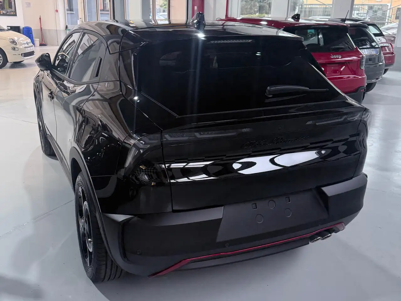 Alfa Romeo Junior 2025