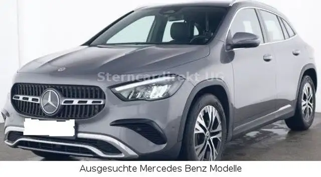Mercedes-Benz GLA 180 Progressive AHK EASY PACK LED RFK MBUX