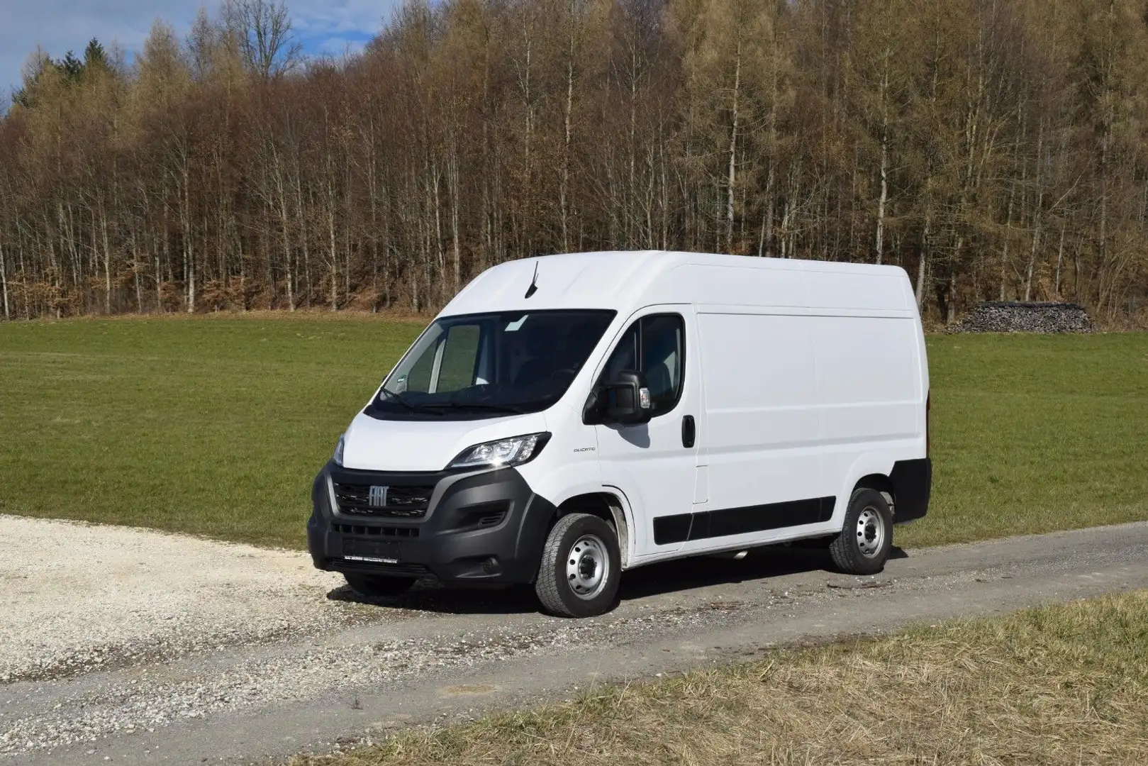 Fiat Ducato Hochr.-Kasten 33 120 L2H2 RS: 3450 mm Bílá - 1