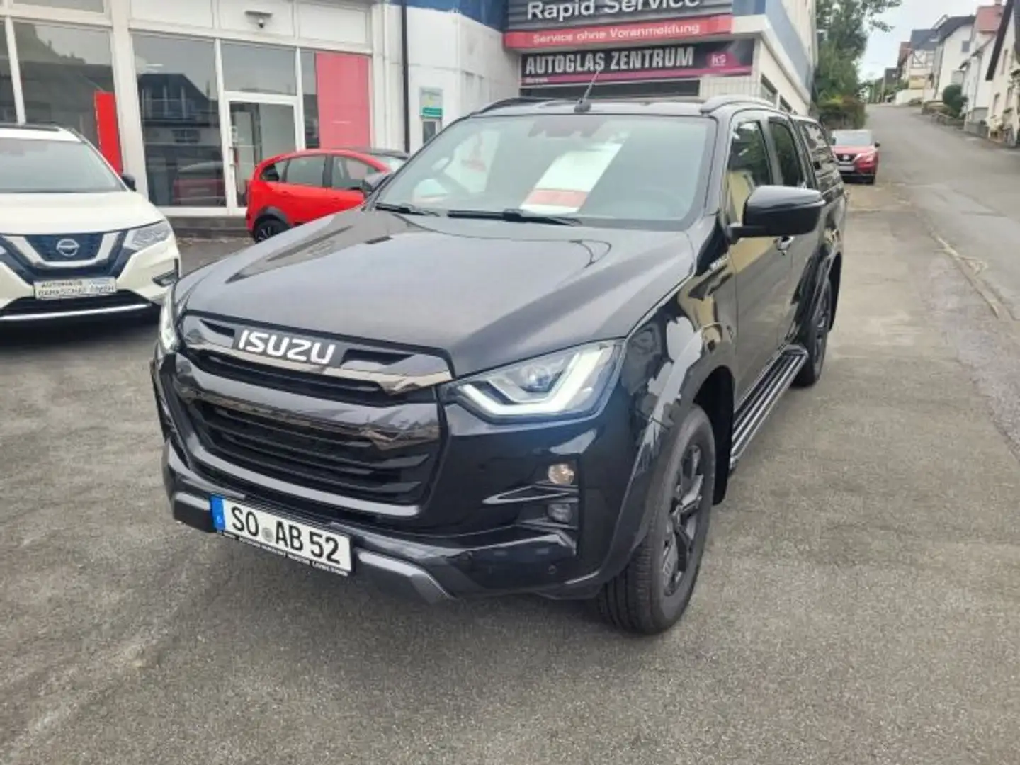Isuzu D-Max Double Cab 4WD V-CROSS--HARDTOP-- Schwarz - 2