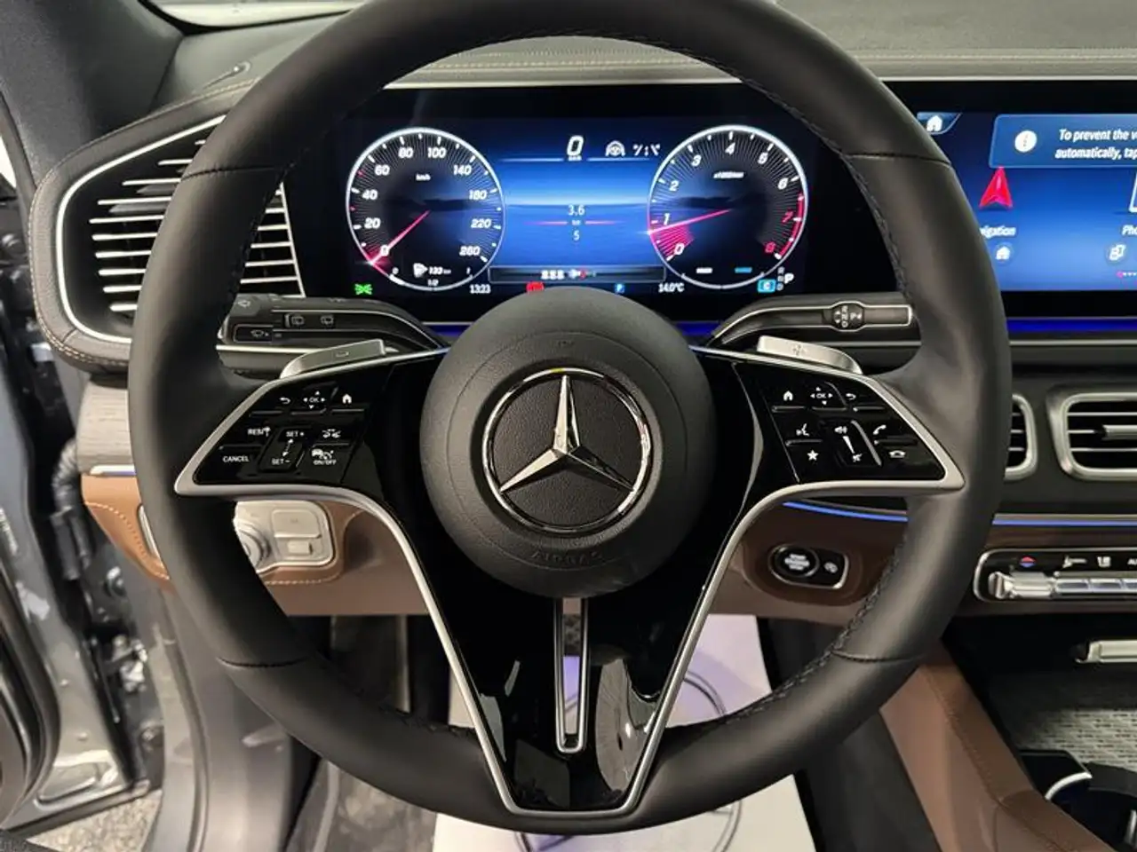Mercedes-Benz GLE снимка Mercedes-Benz GLE