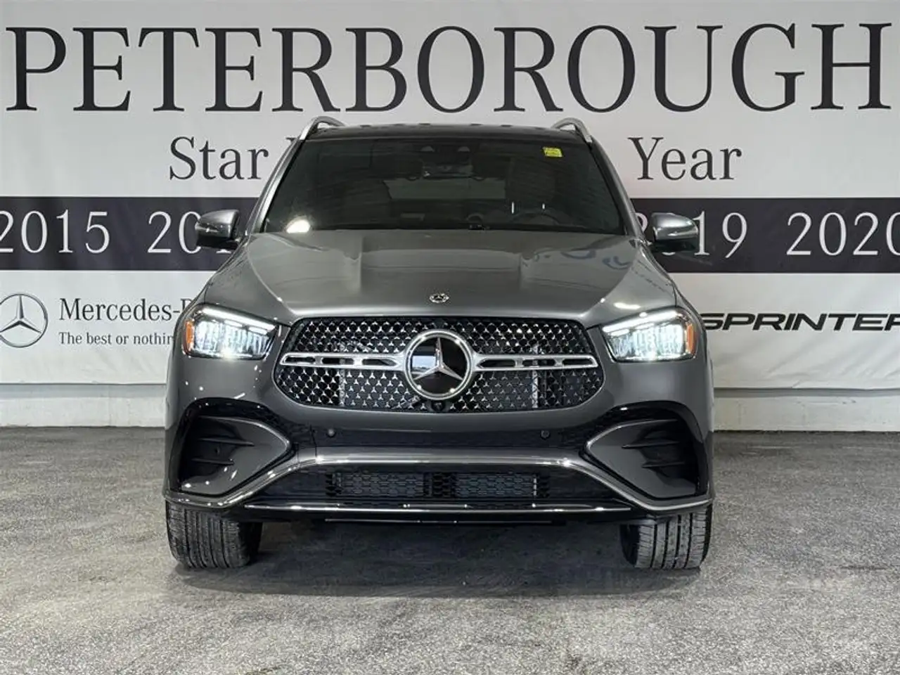 Mercedes-Benz GLE снимка Mercedes-Benz GLE