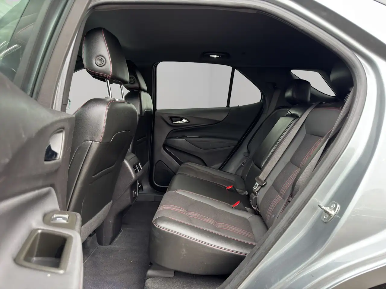 Chevrolet Equinox снимка Chevrolet Equinox