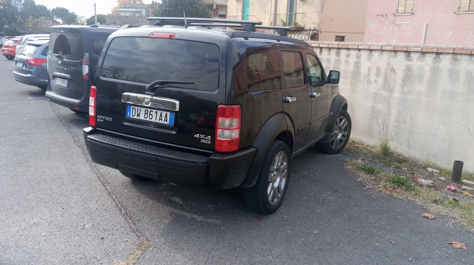 Dodge Nitro 2.8 L4 crd 16v SXT 4wd auto dpf - 2