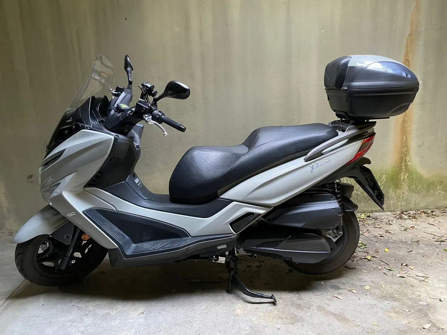 Kymco X-Town 300i Gris - 1