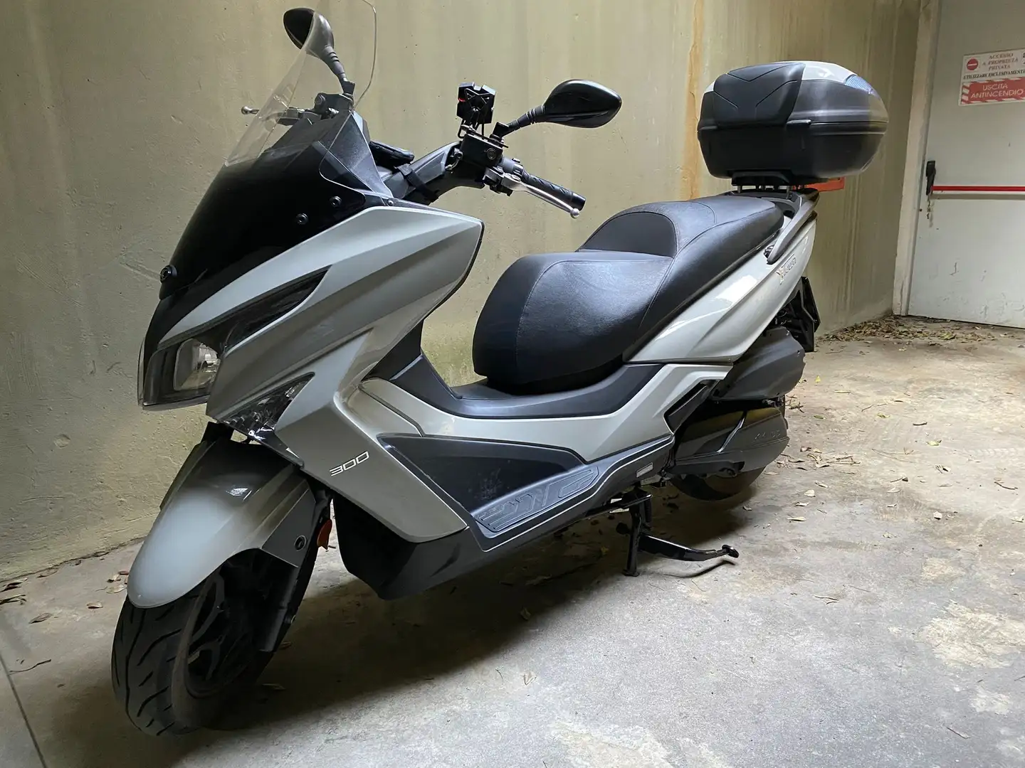 Kymco X-Town 300i Gri - 1
