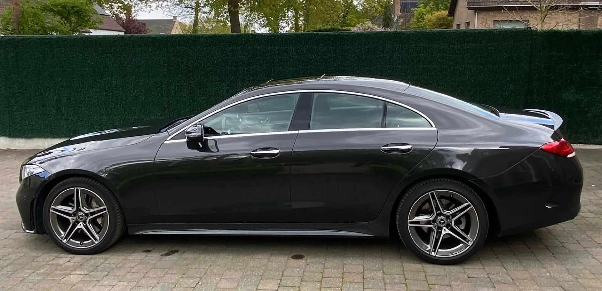 Mercedes-Benz CLS 350 d 4Matic 9G-TRONIC AMG Line siva - 2