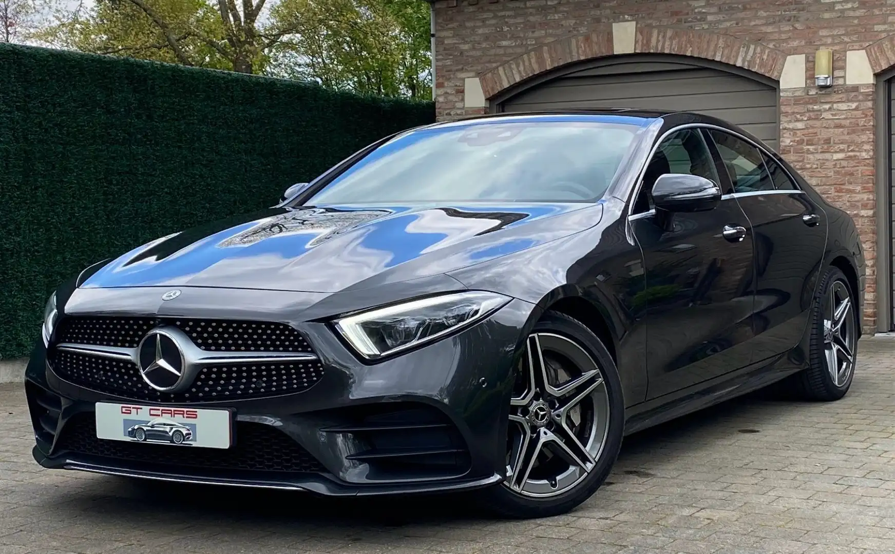 Mercedes-Benz CLS 350 d 4Matic 9G-TRONIC AMG Line siva - 1