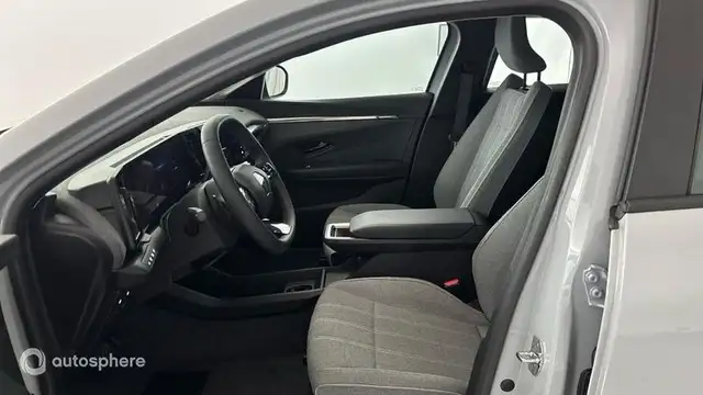 Renault Megane view 12