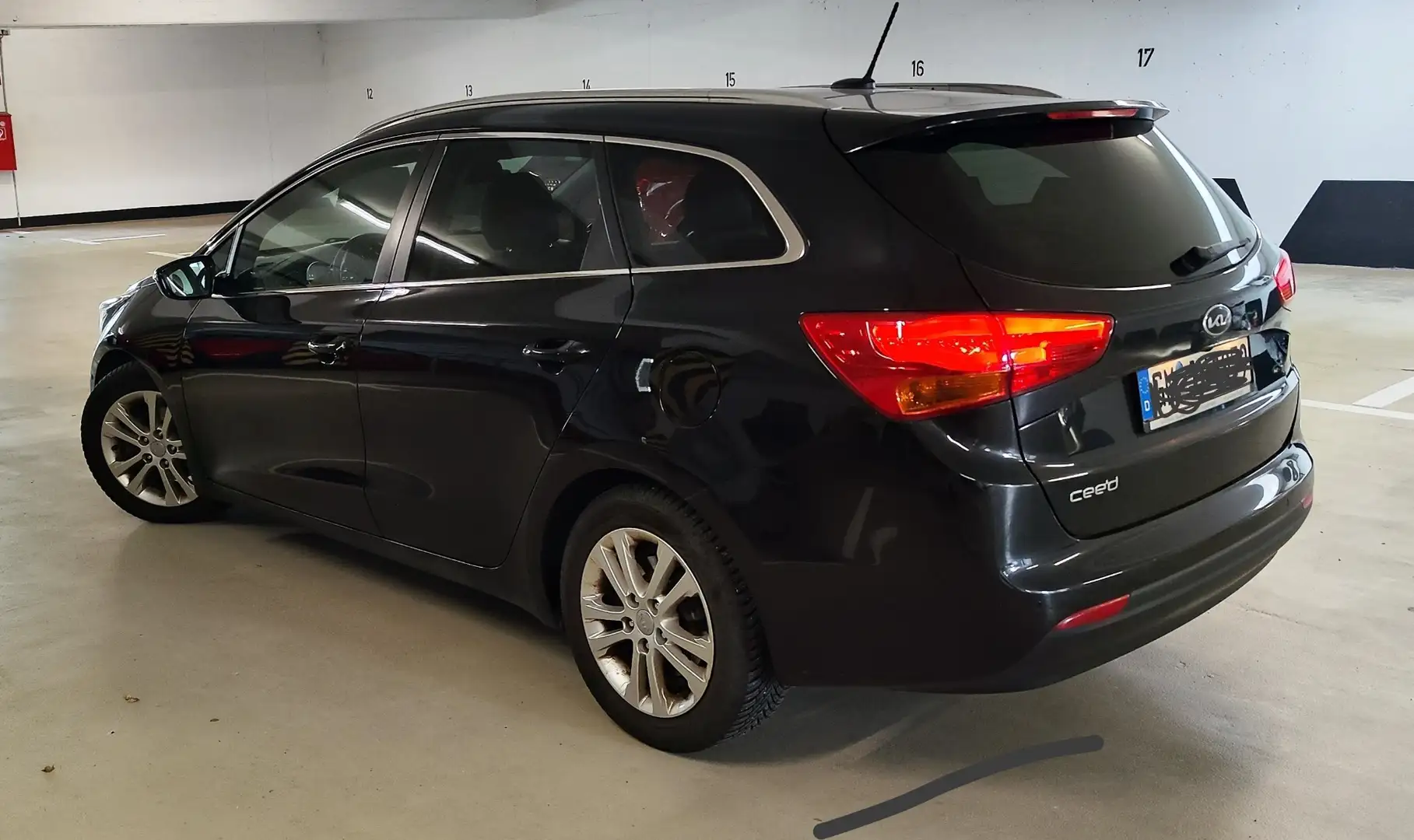 Kia Ceed SW / cee'd SW 1.6 GDI DCT Spirit - 1
