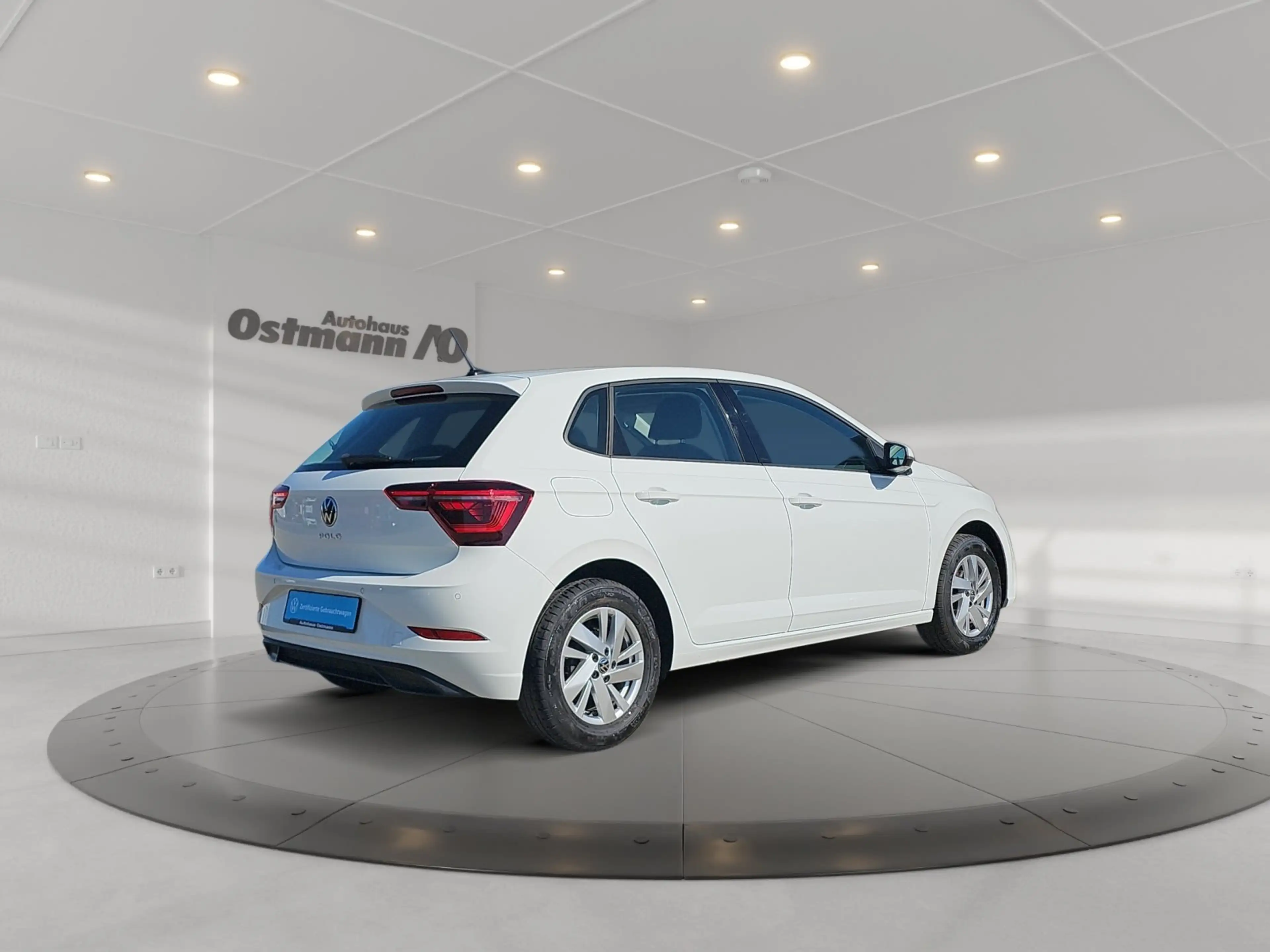 Volkswagen Polo VI 1.0 TSI Style Matrix ACC NAVI App-Connect — photo 4