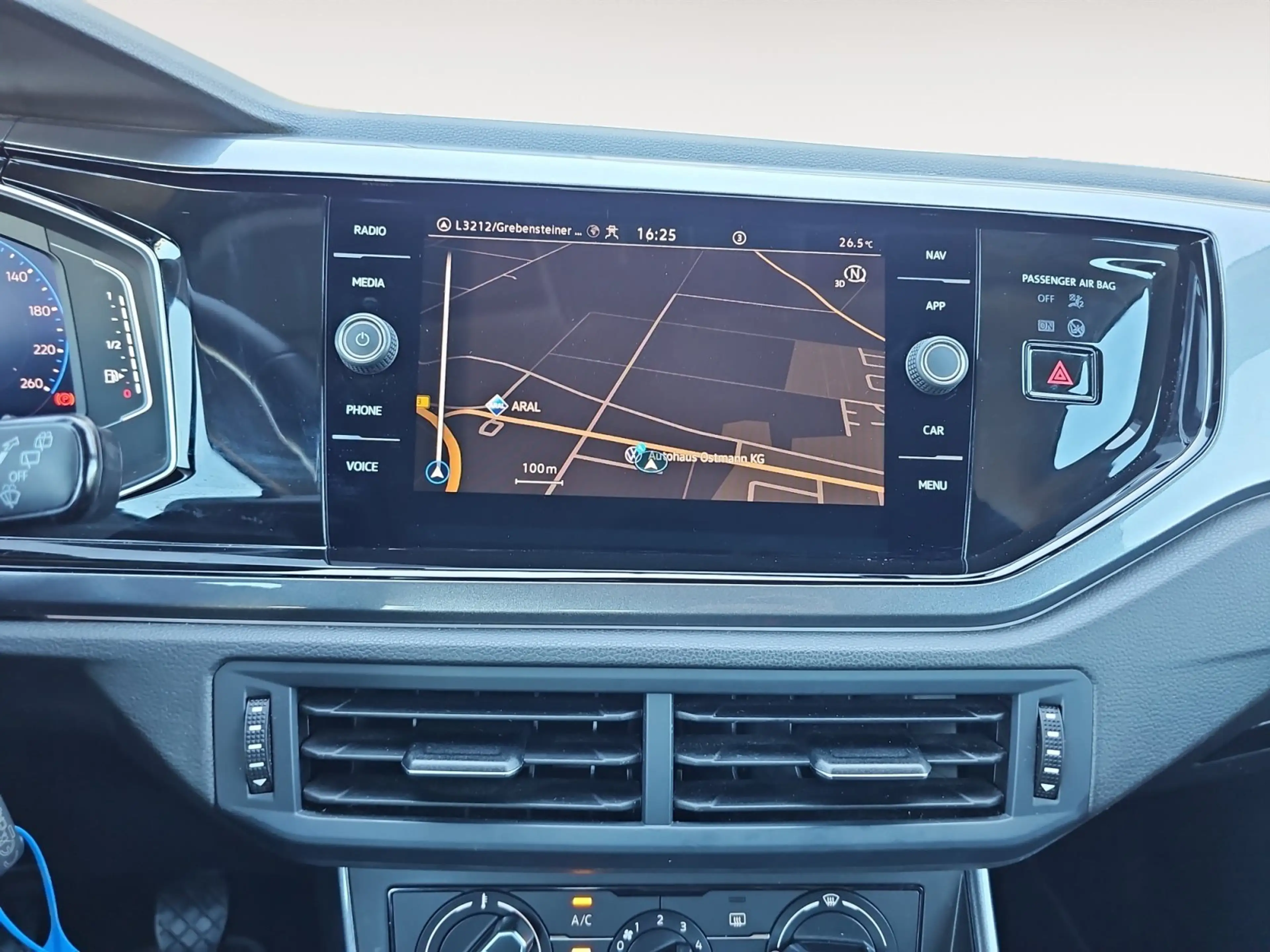 Volkswagen Polo VI 1.0 TSI Style Matrix ACC NAVI App-Connect — photo 13
