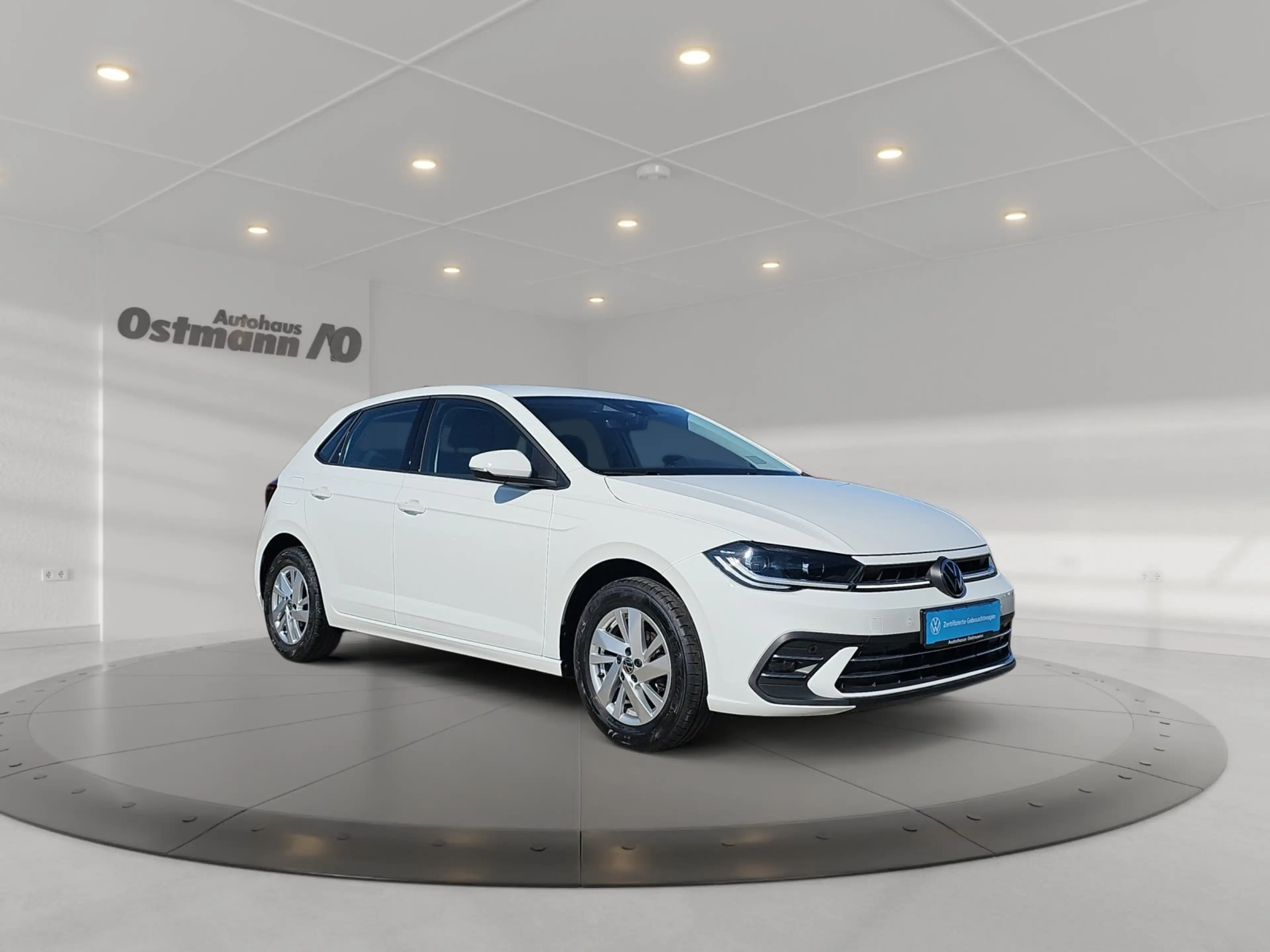 Volkswagen Polo VI 1.0 TSI Style Matrix ACC NAVI App-Connect — photo 5
