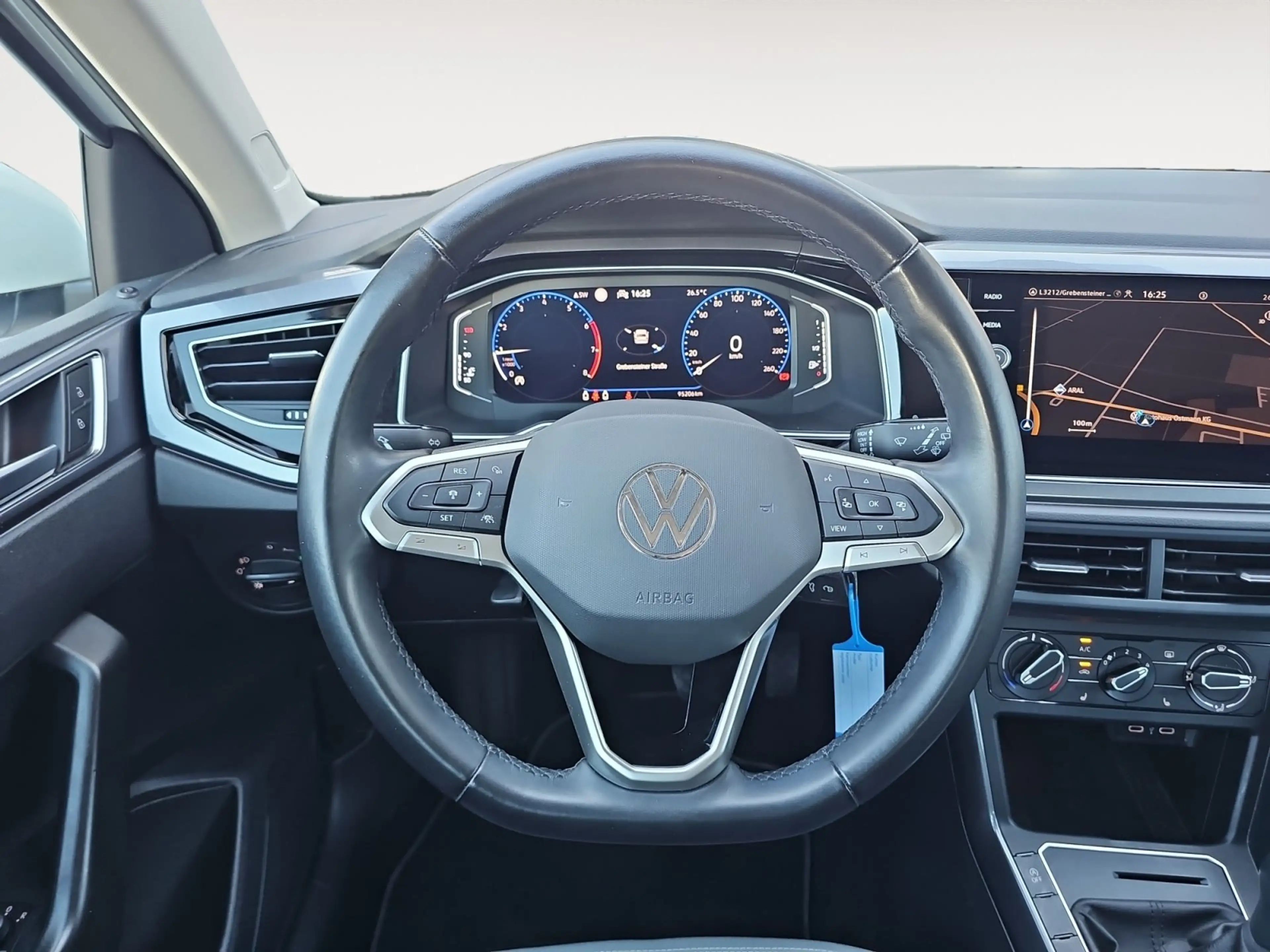 Volkswagen Polo VI 1.0 TSI Style Matrix ACC NAVI App-Connect — photo 11