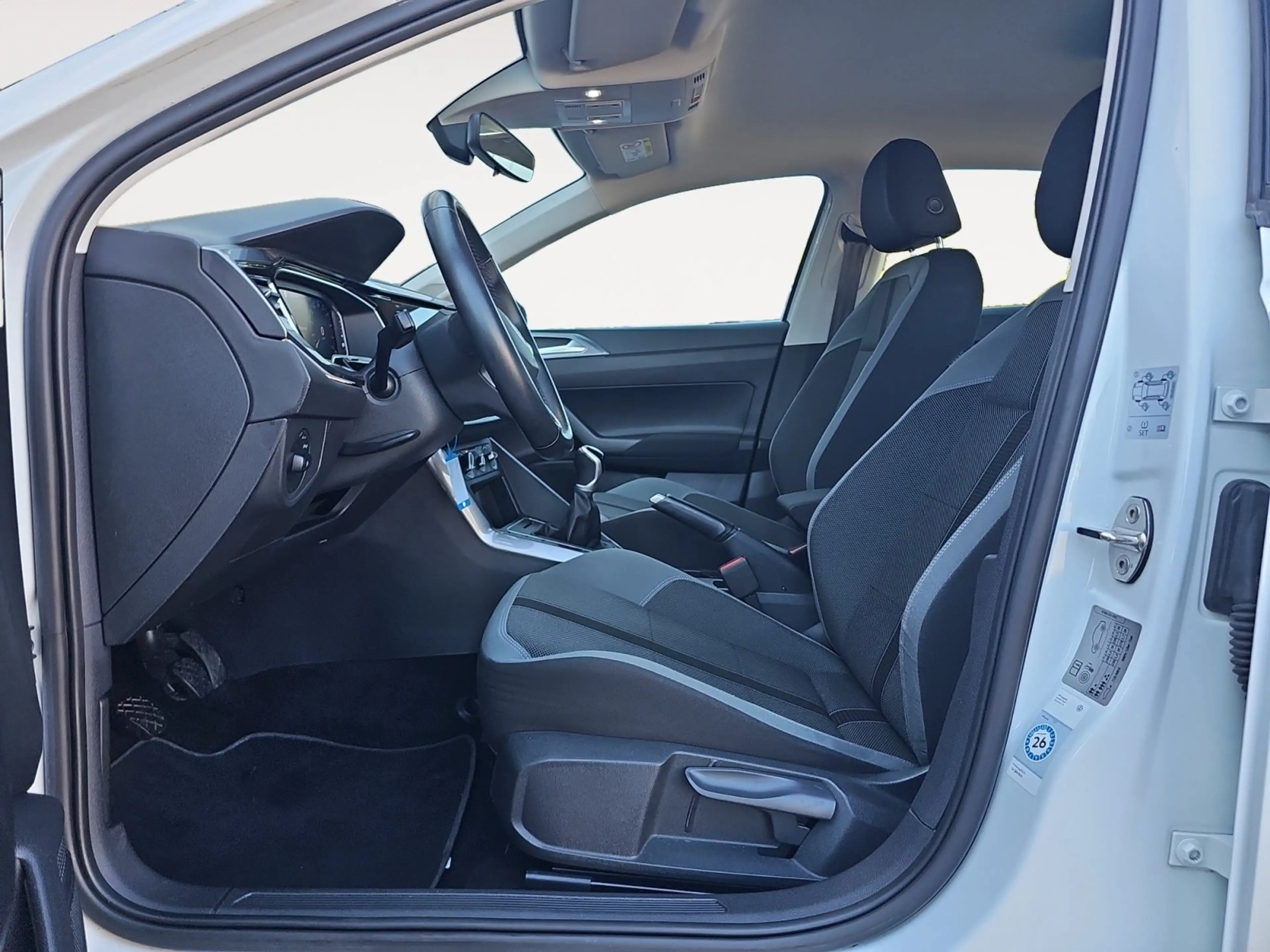 Volkswagen Polo VI 1.0 TSI Style Matrix ACC NAVI App-Connect — photo 7