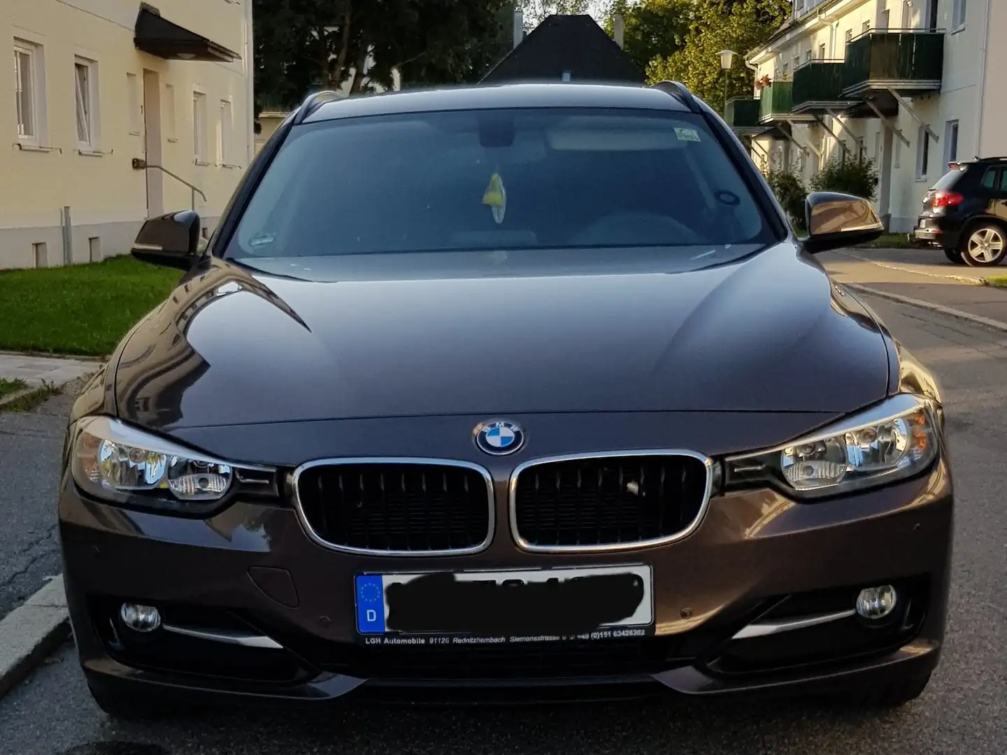 BMW 318 318d DPF Touring Edition Sport Line Braun - 1