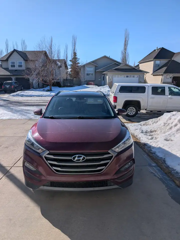 Hyundai TUCSON снимка Hyundai TUCSON