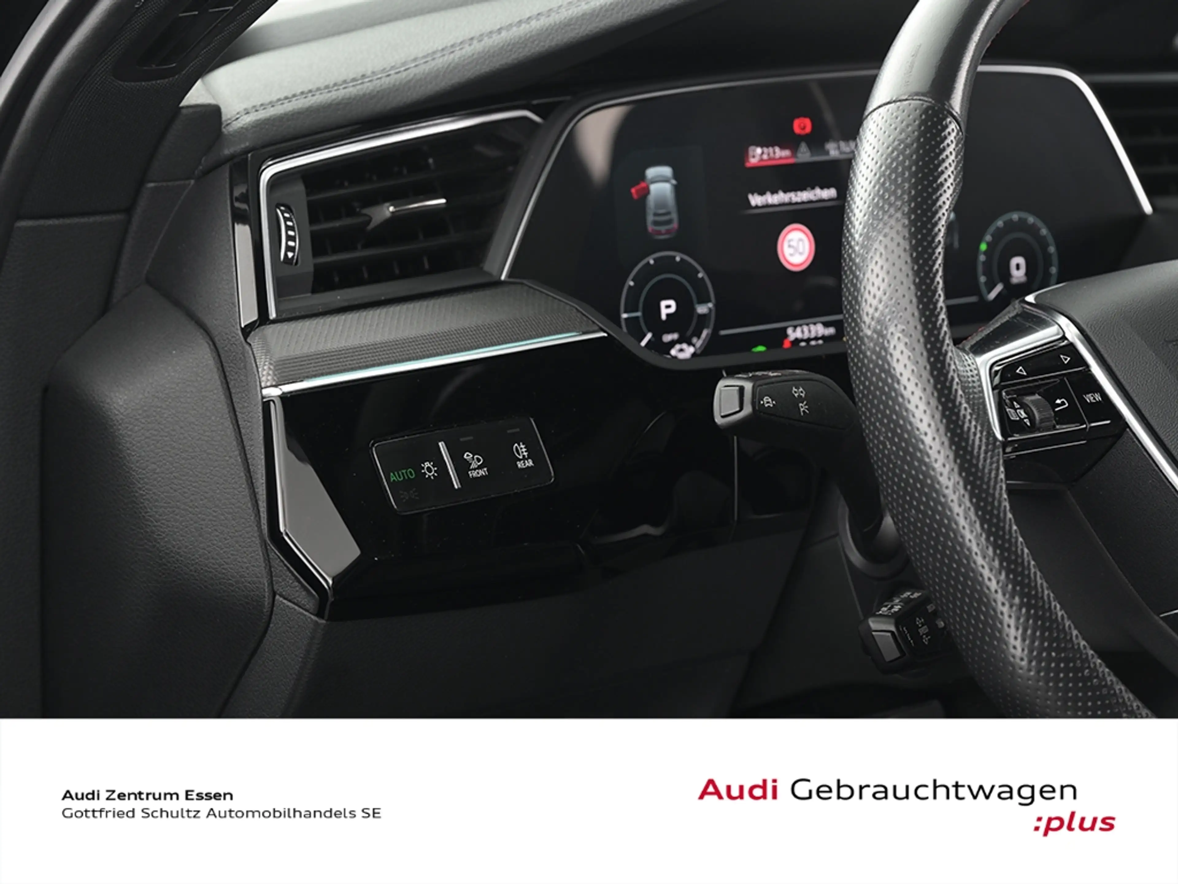 Audi Q8 e-tron Sportback 55 quattro S line Panoramadach — photo 10
