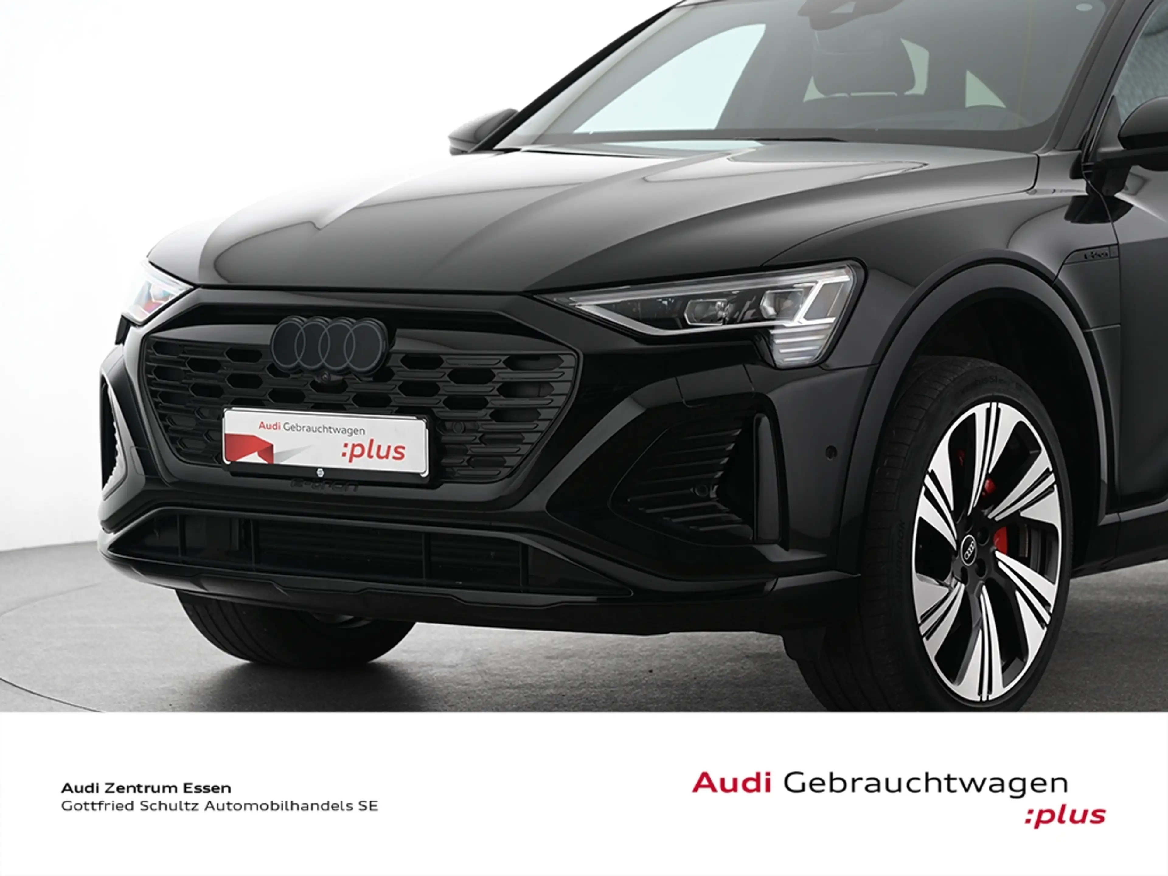 Audi Q8 e-tron Sportback 55 quattro S line Panoramadach — photo 8