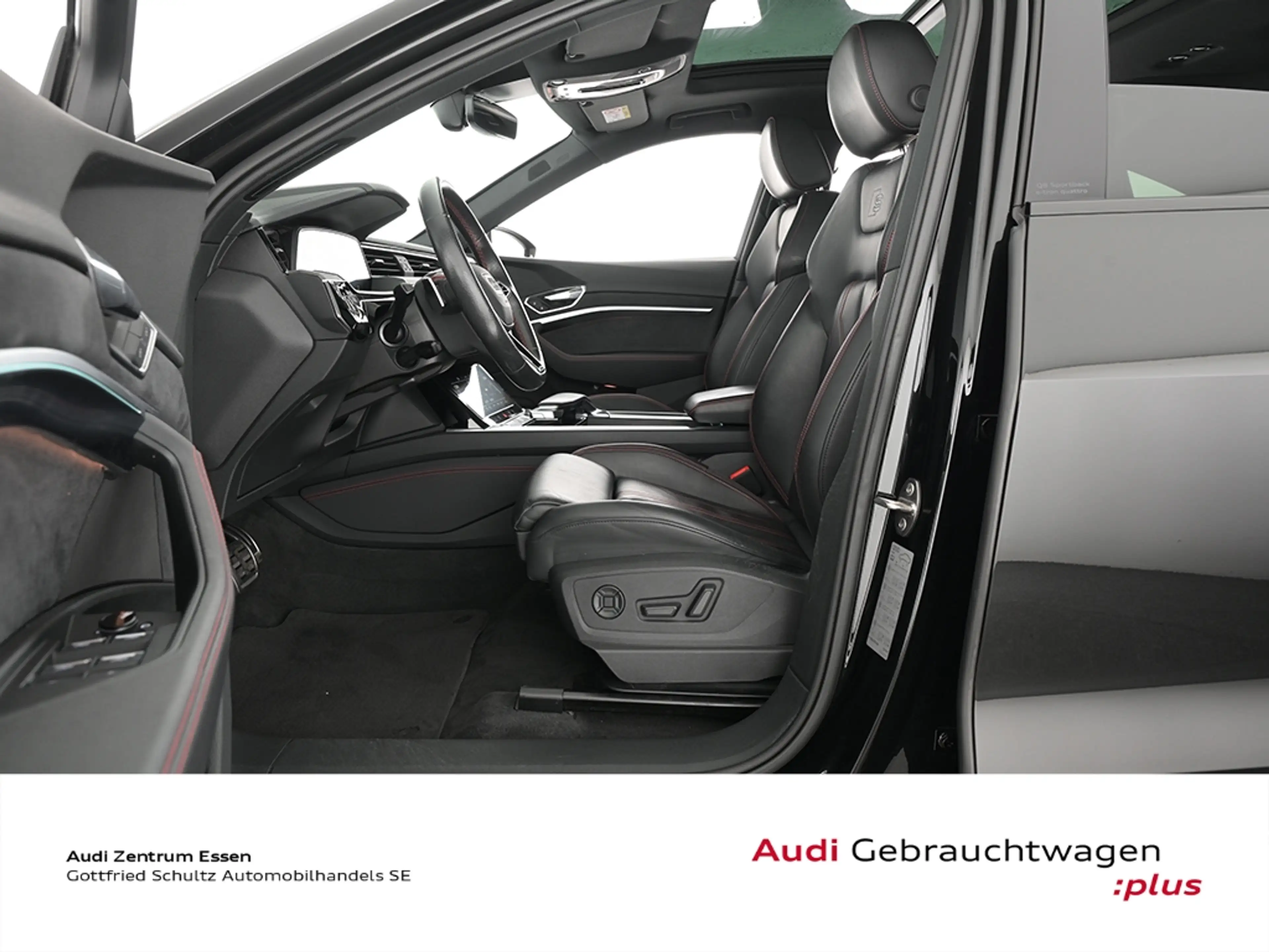 Audi Q8 e-tron Sportback 55 quattro S line Panoramadach — photo 11