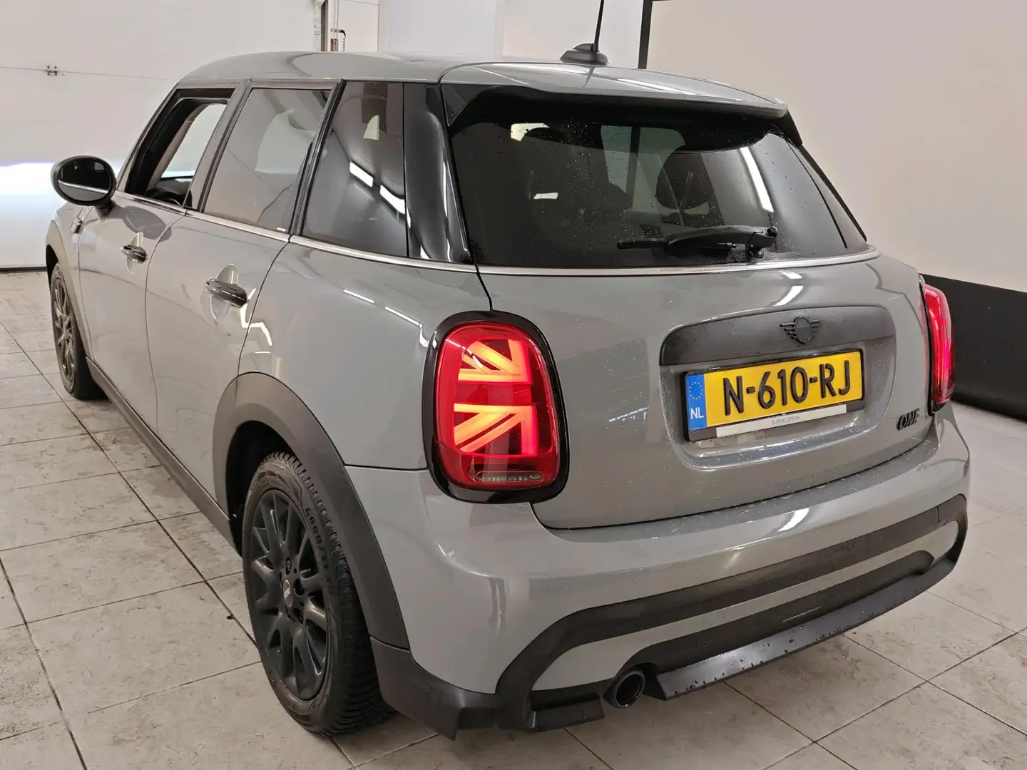 MINI One Mini 1.5 102pk Automaat Essential | Facelift | 16" Gris - 2