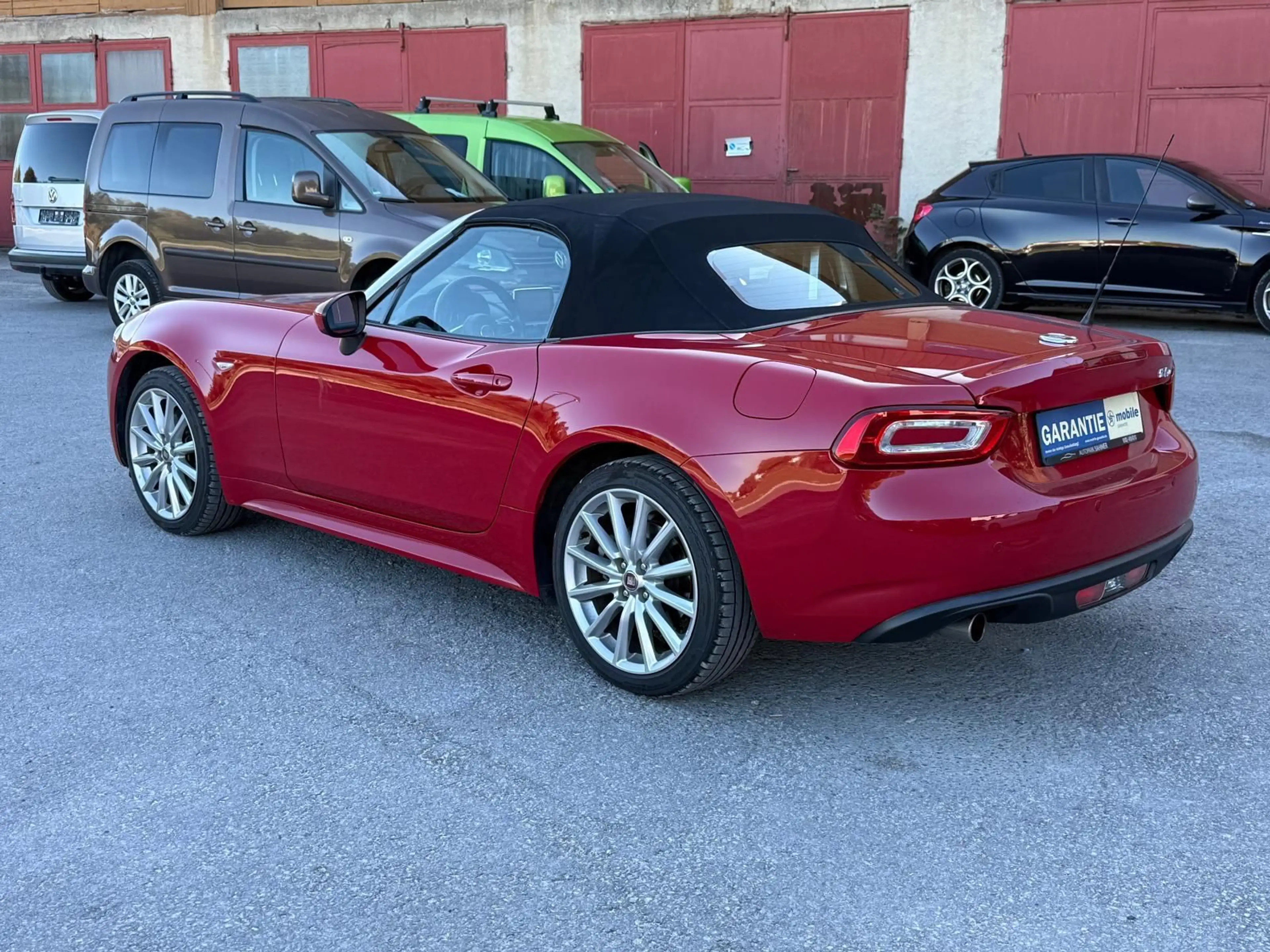 Fiat 124 Spider Lusso — photo 10