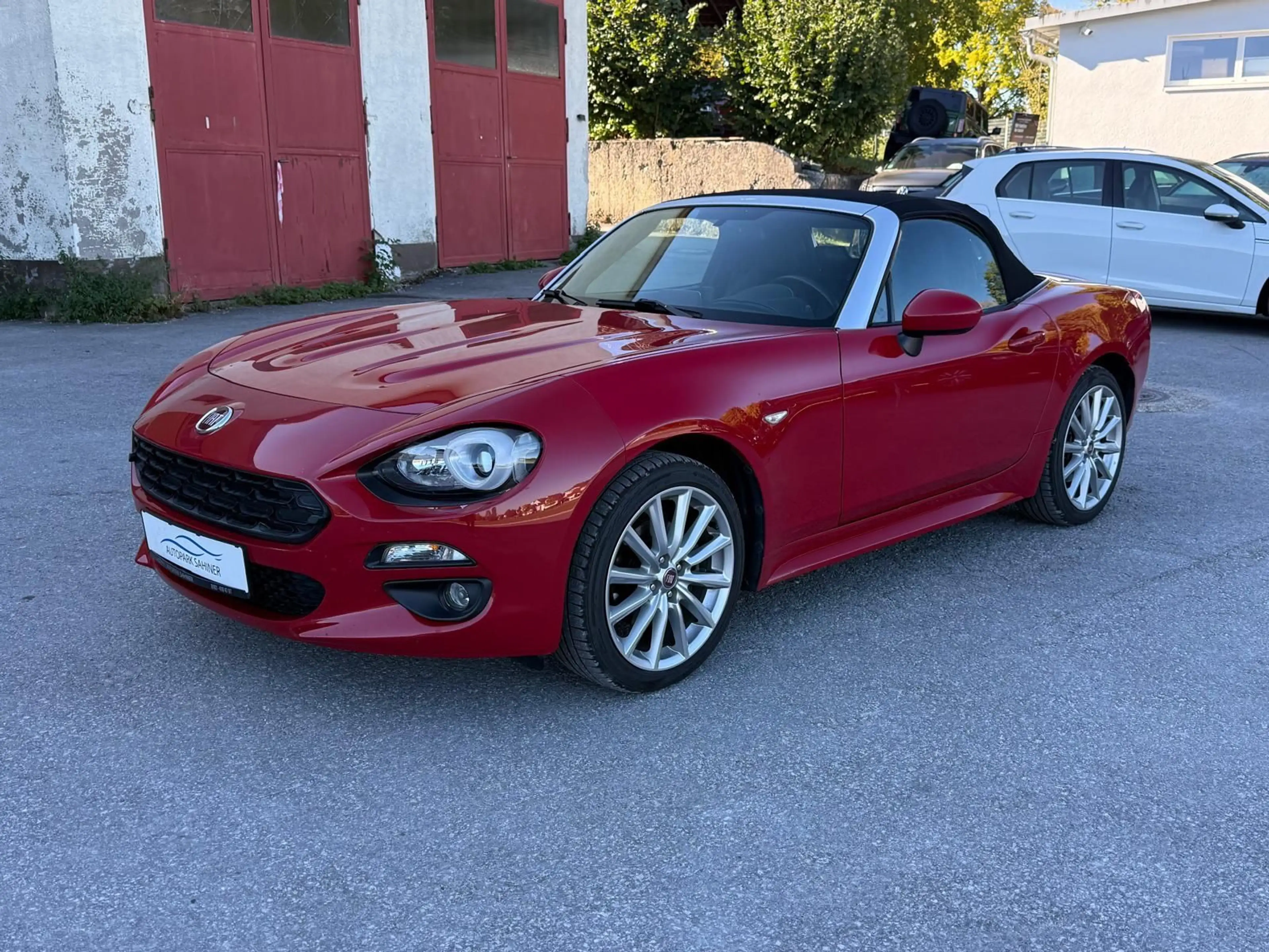 Fiat 124 Spider Lusso — photo 3