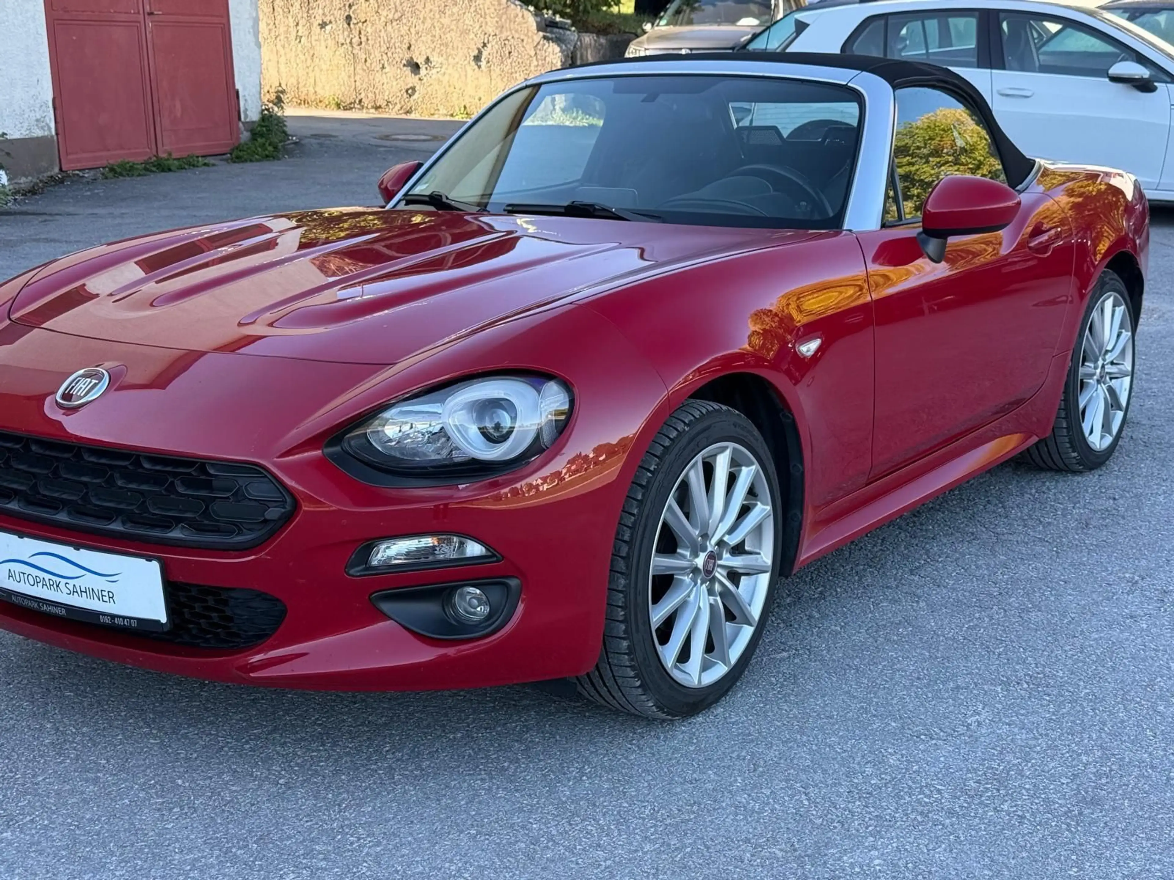 Fiat 124 Spider Lusso — photo 8