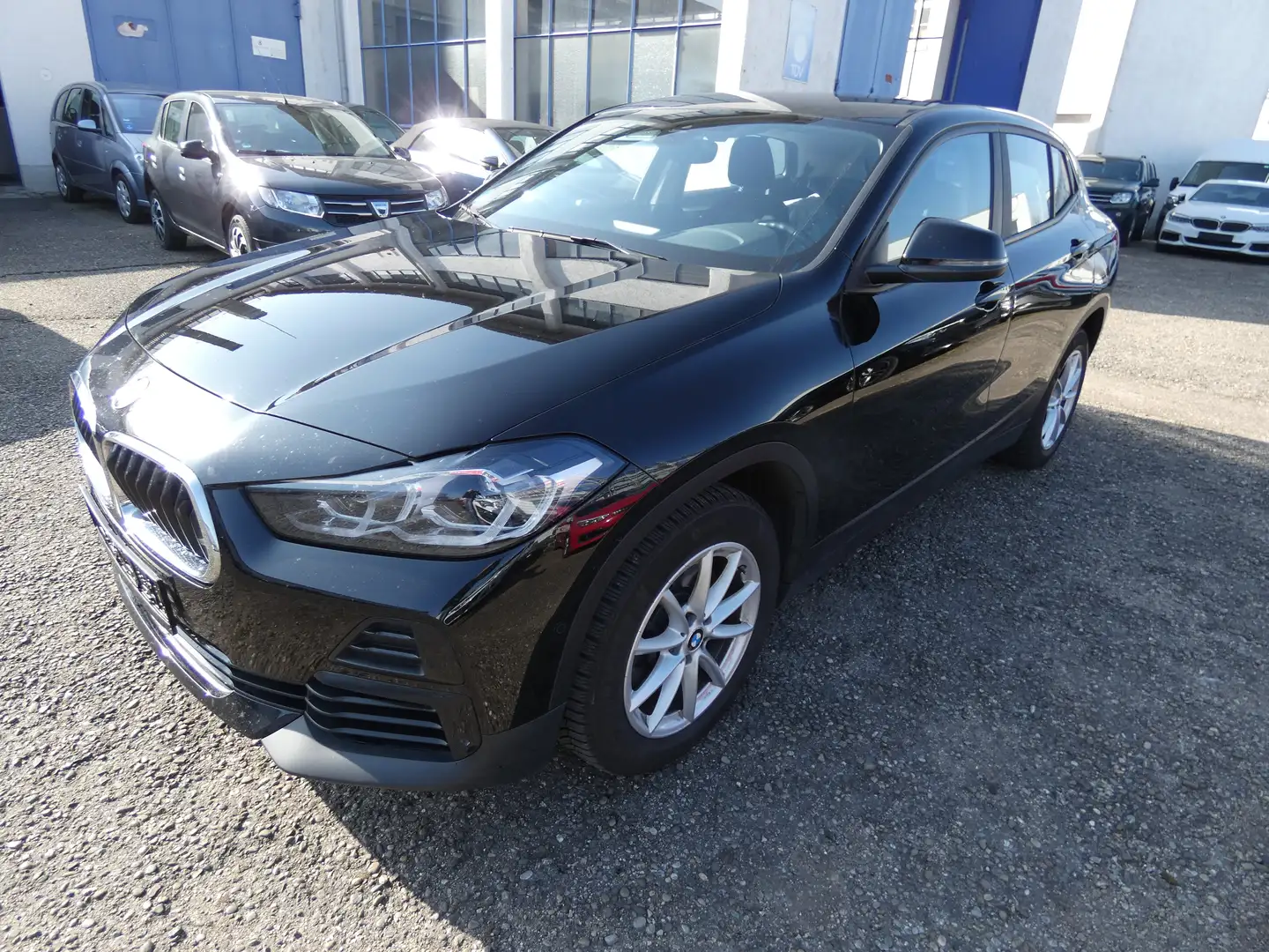 BMW X2 xDrive25d Aut. Advantage Schwarz - 1