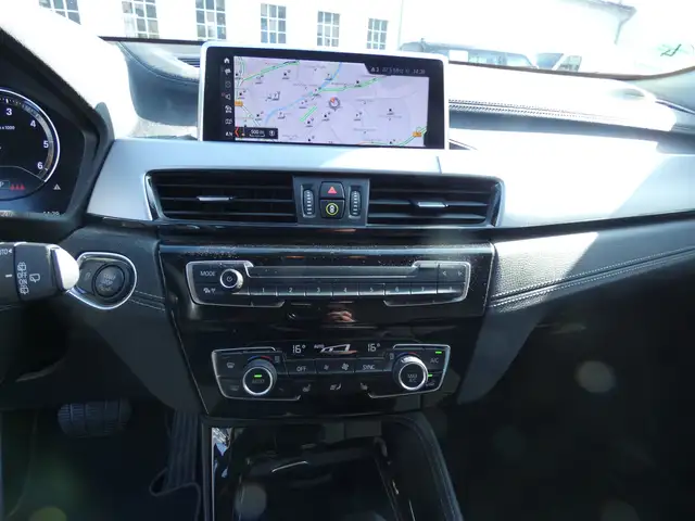 BMW X2 view 12