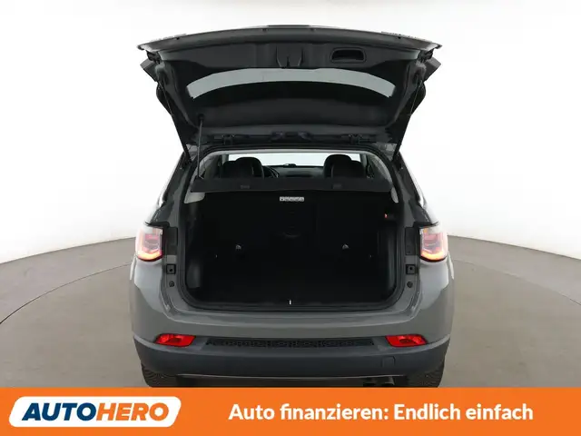 Jeep Compass view 17