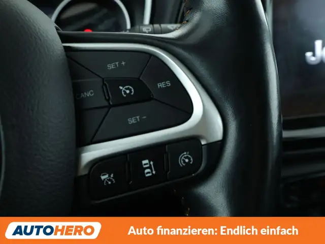 Jeep Compass view 27