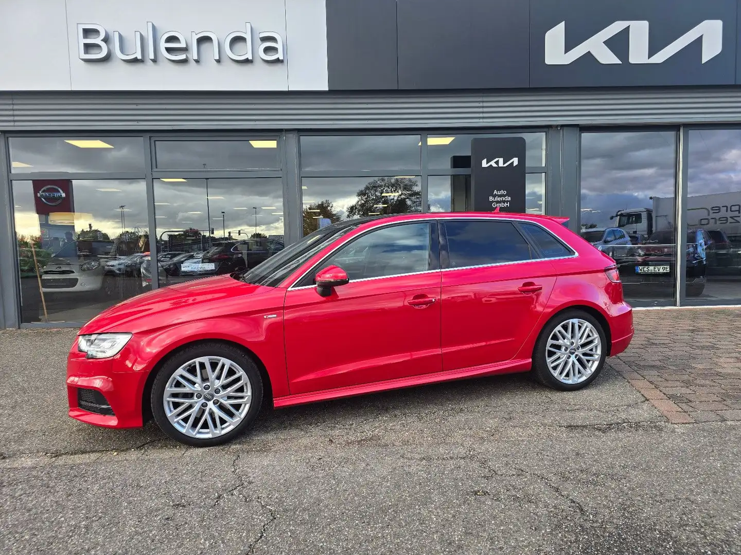 Audi A3 Sportback 2.0 TFSI AT quattro S-Line sport Rot - 1