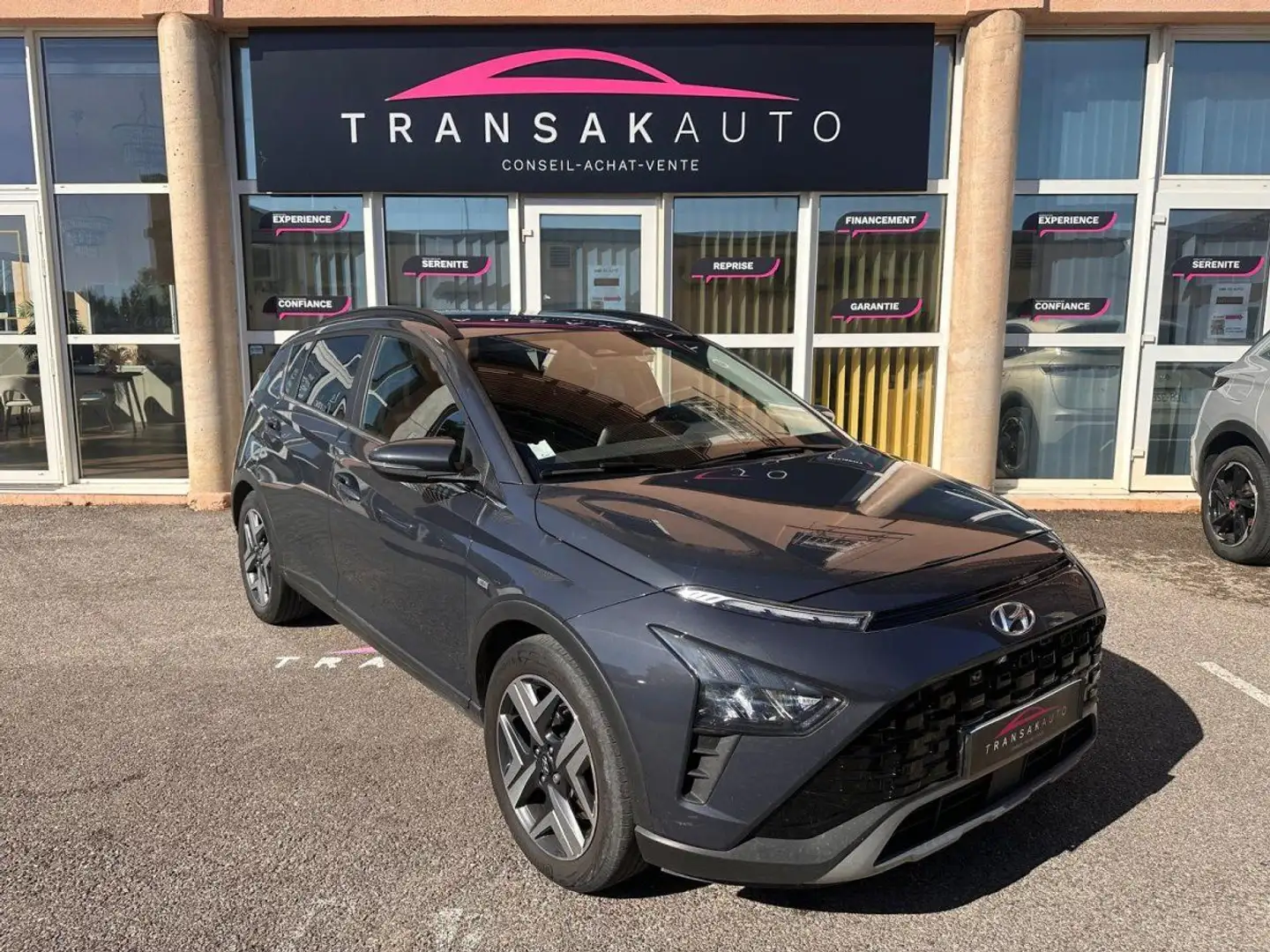 Hyundai BAYON 1.0 T-GDi 12V GPF MHEV SS 100 cv Créative Gris - 1